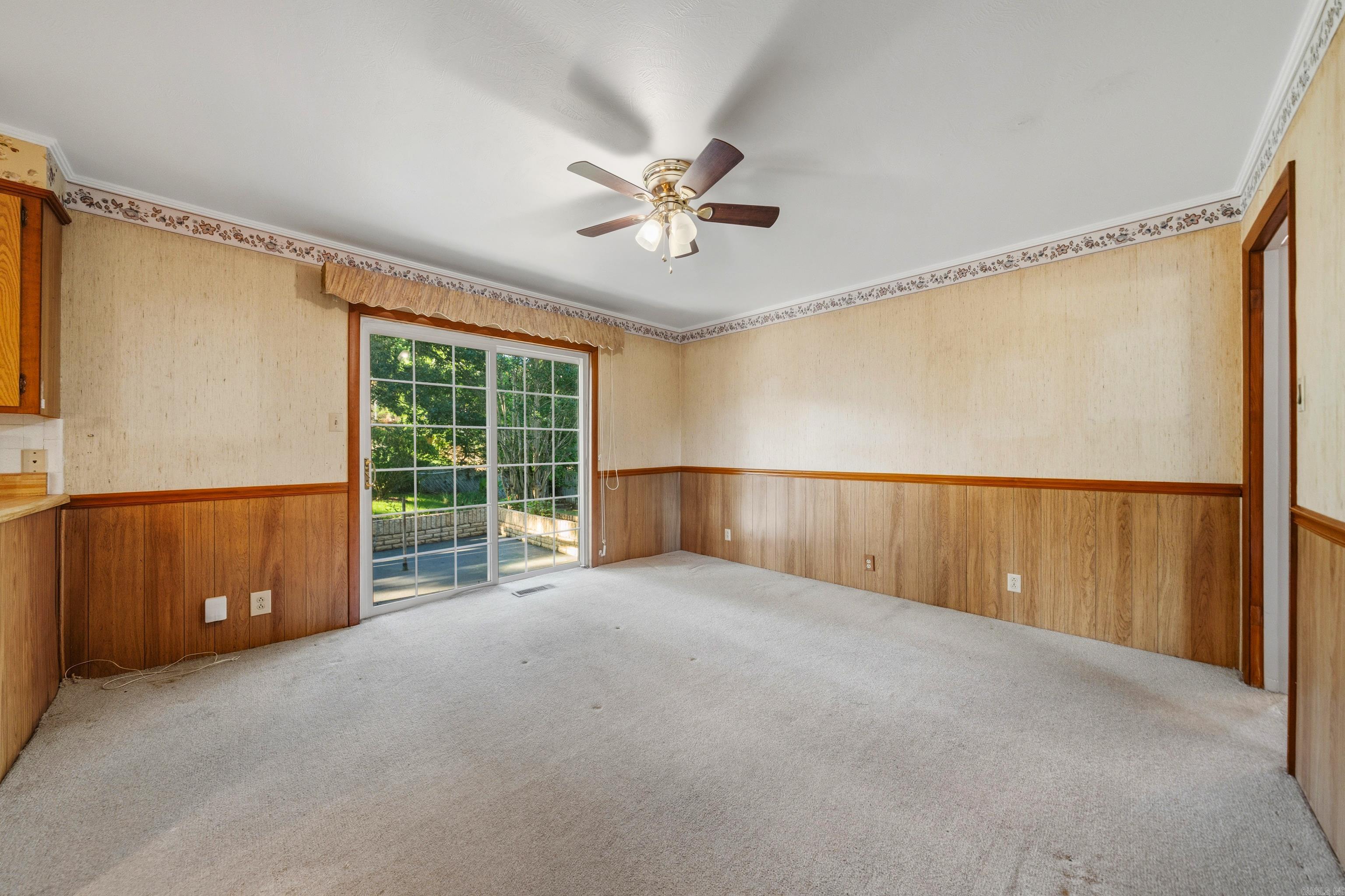 102 Dahlia St Property Photo 17