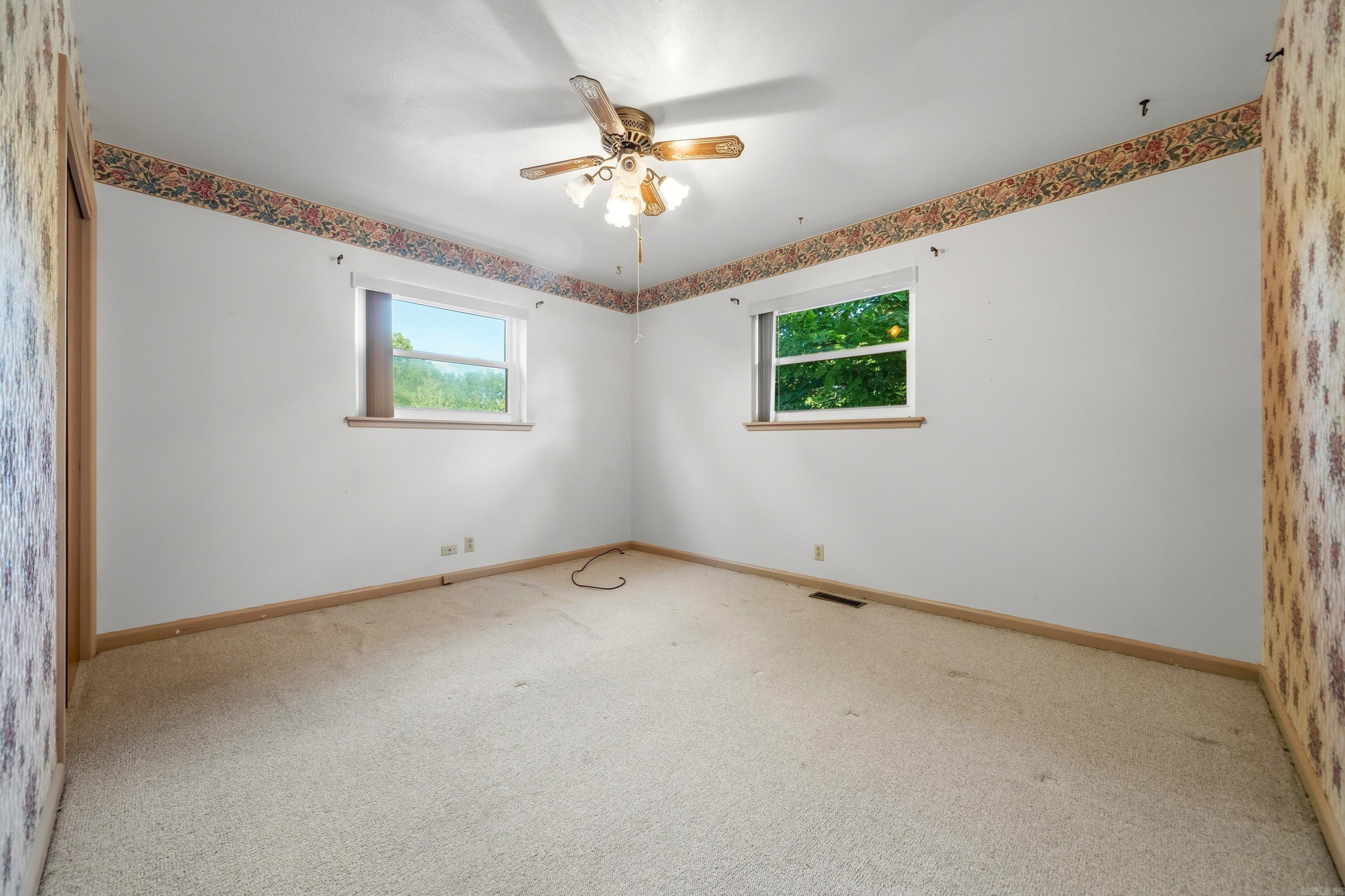102 Dahlia St Property Photo 22