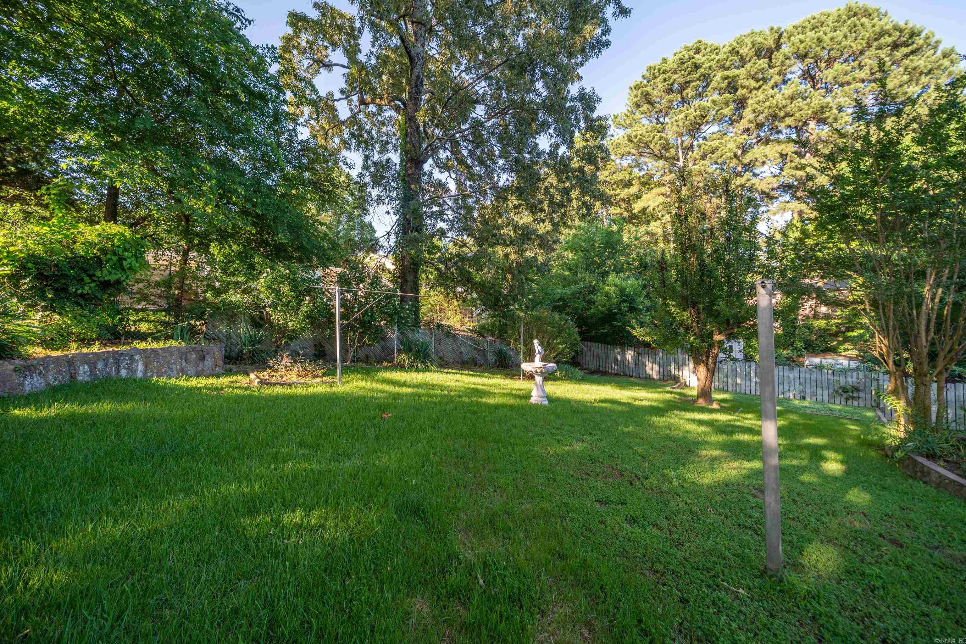 102 Dahlia St Property Photo 33