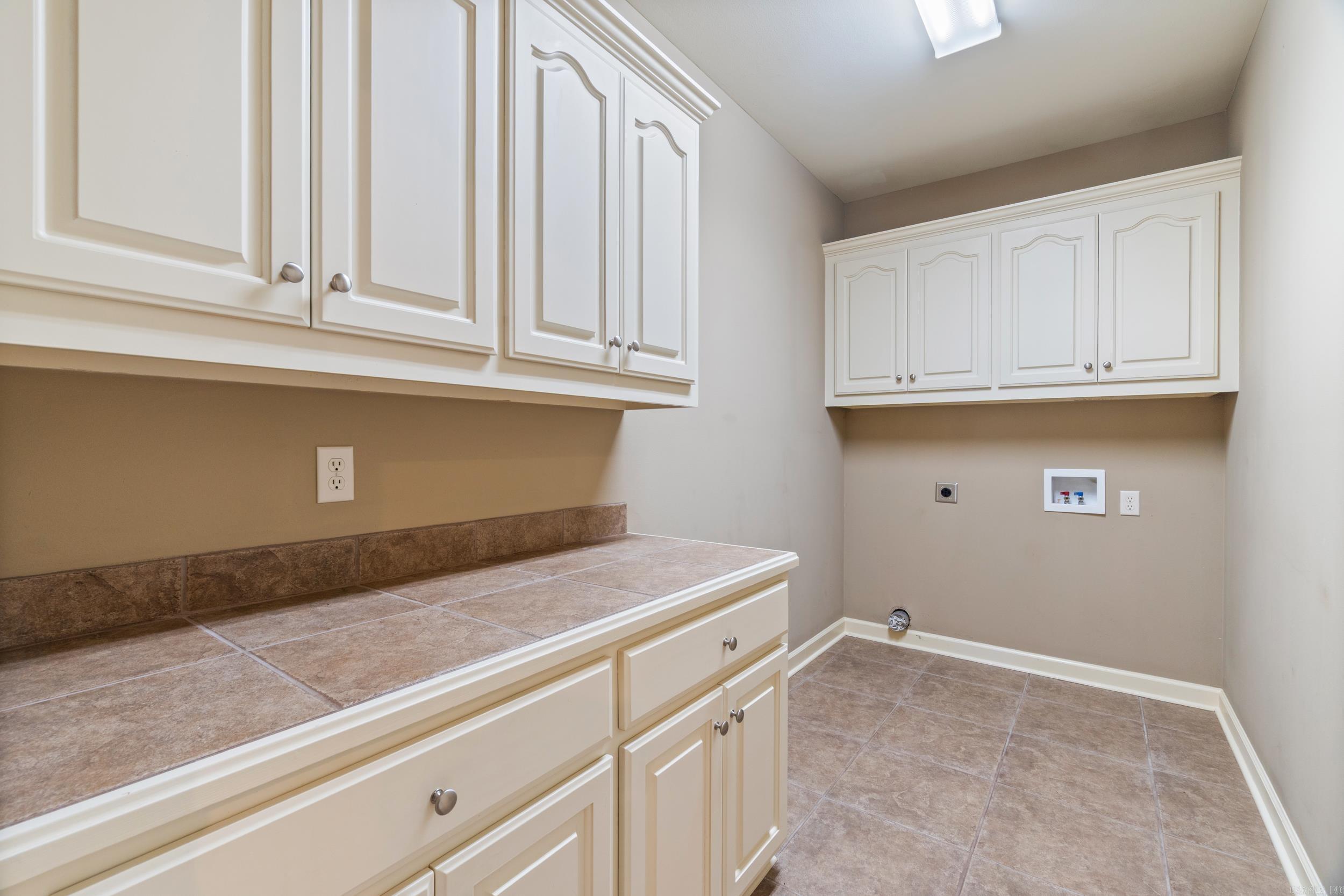 20 Canterberry Point Drive Property Photo 12