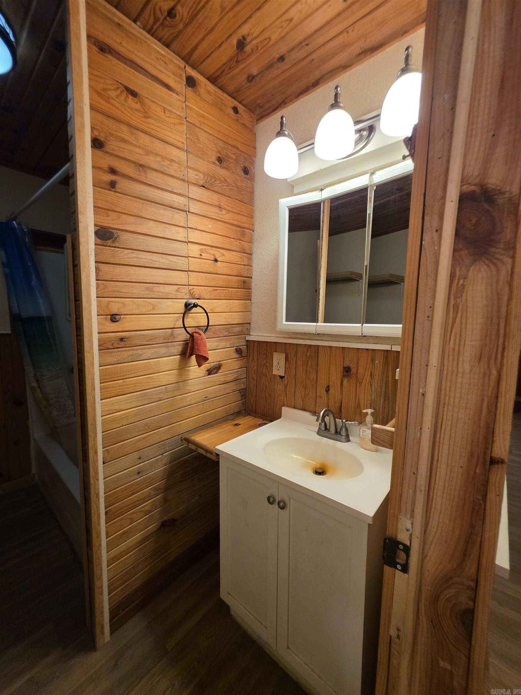 26023441 Property Photo 20