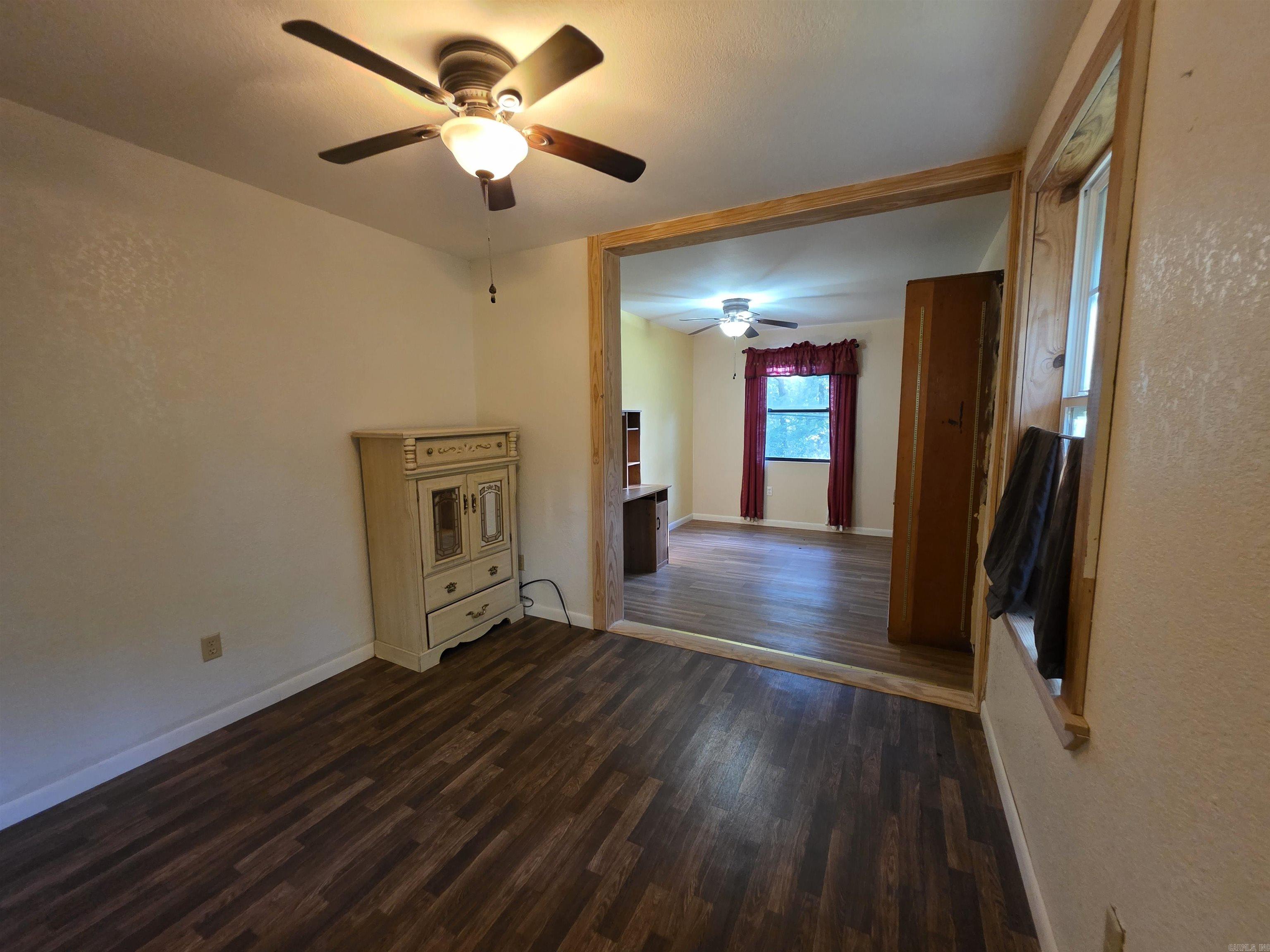 26023441 Property Photo 24