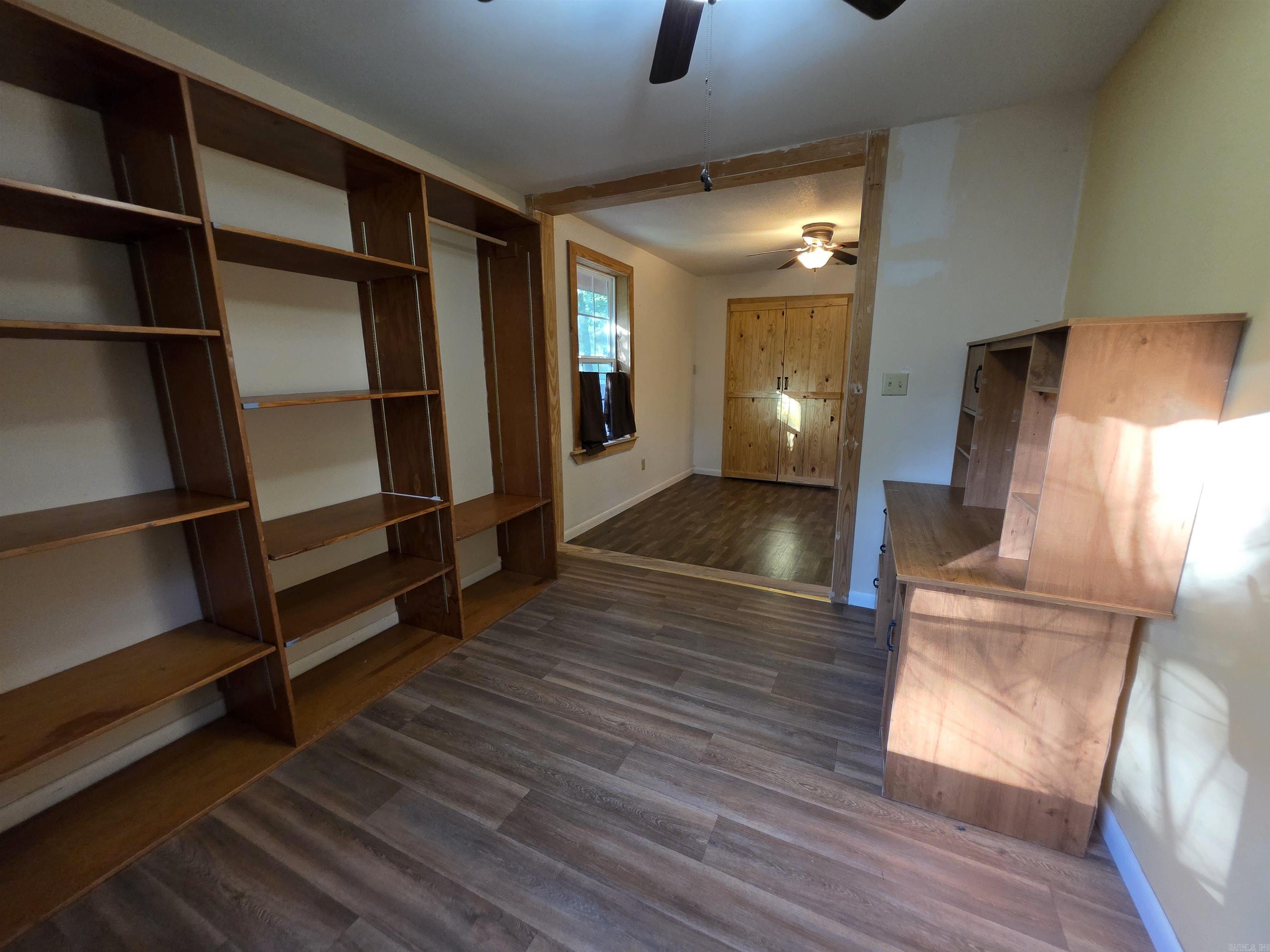 26023441 Property Photo 25