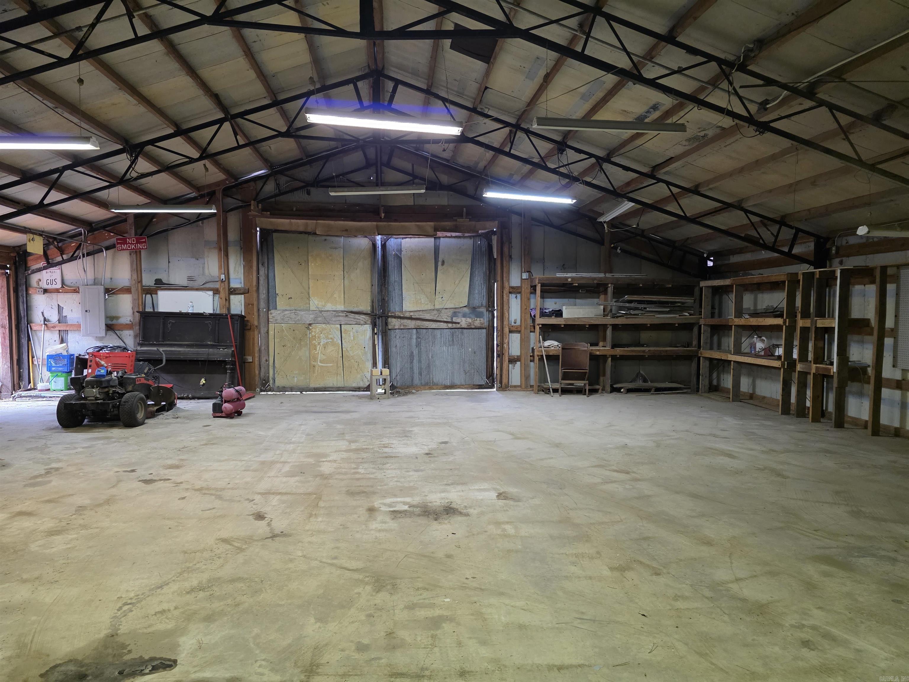 26023441 Property Photo 42