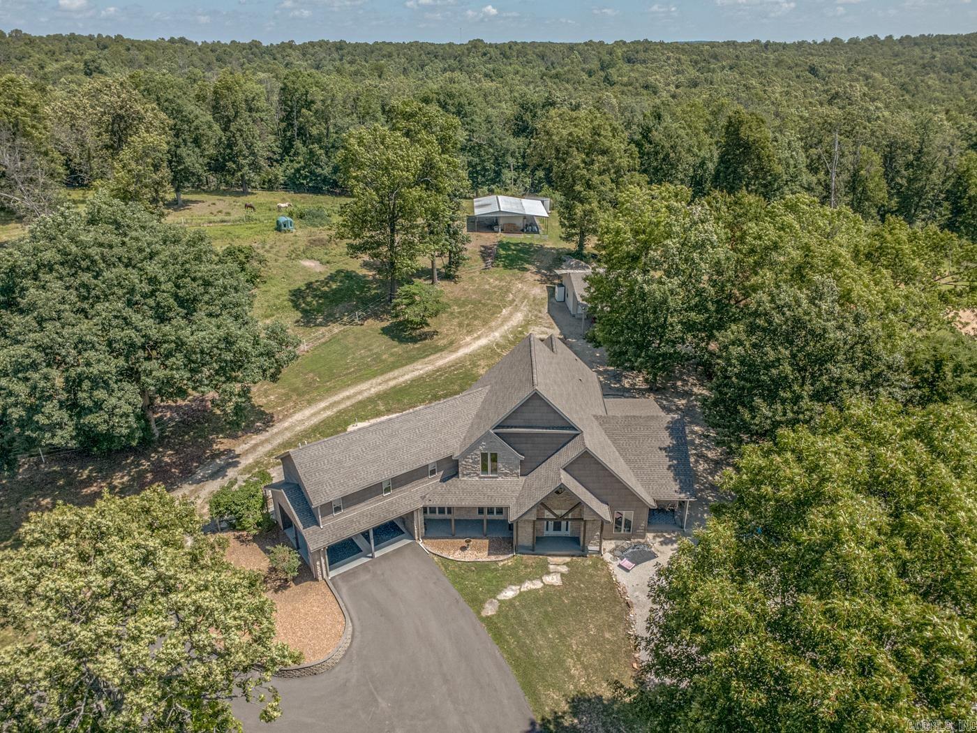 2214 E Diamond Lake Property Photo 3