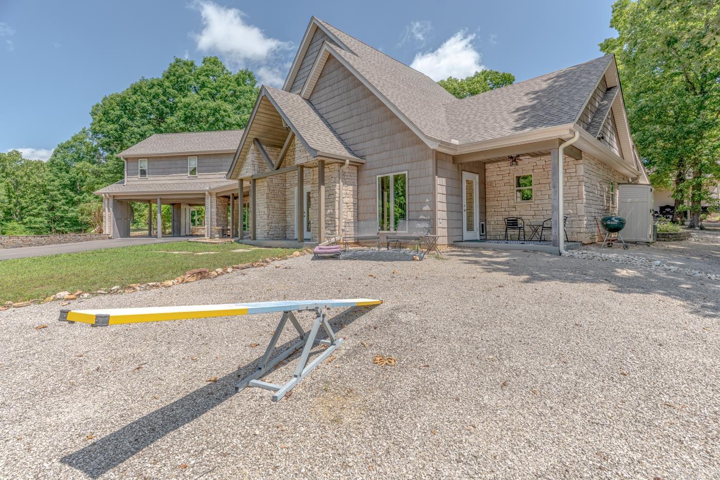 2214 E Diamond Lake Property Photo 7