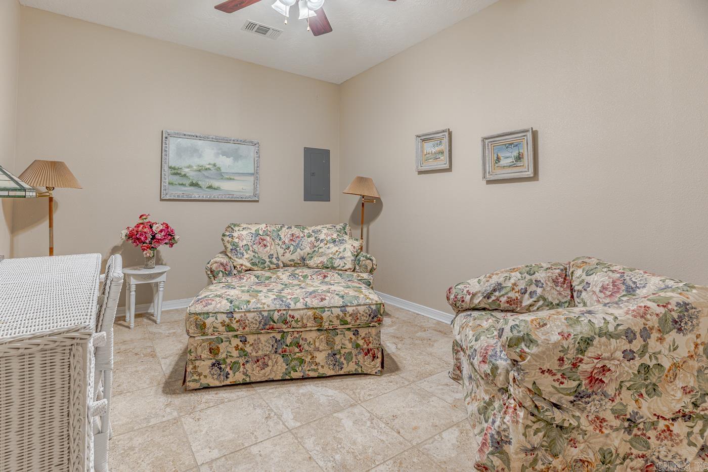 2214 E Diamond Lake Property Photo 34
