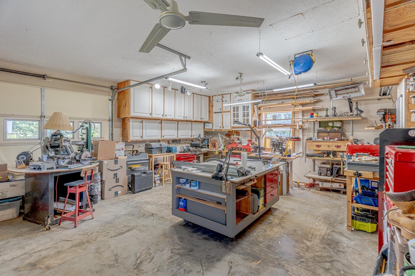 2214 E Diamond Lake Property Photo 46