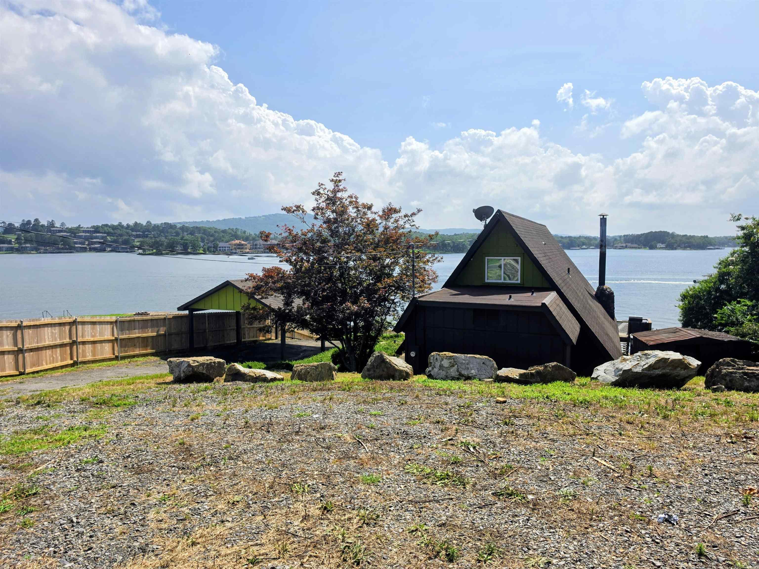 136 Catalina Circle Property Photo 2