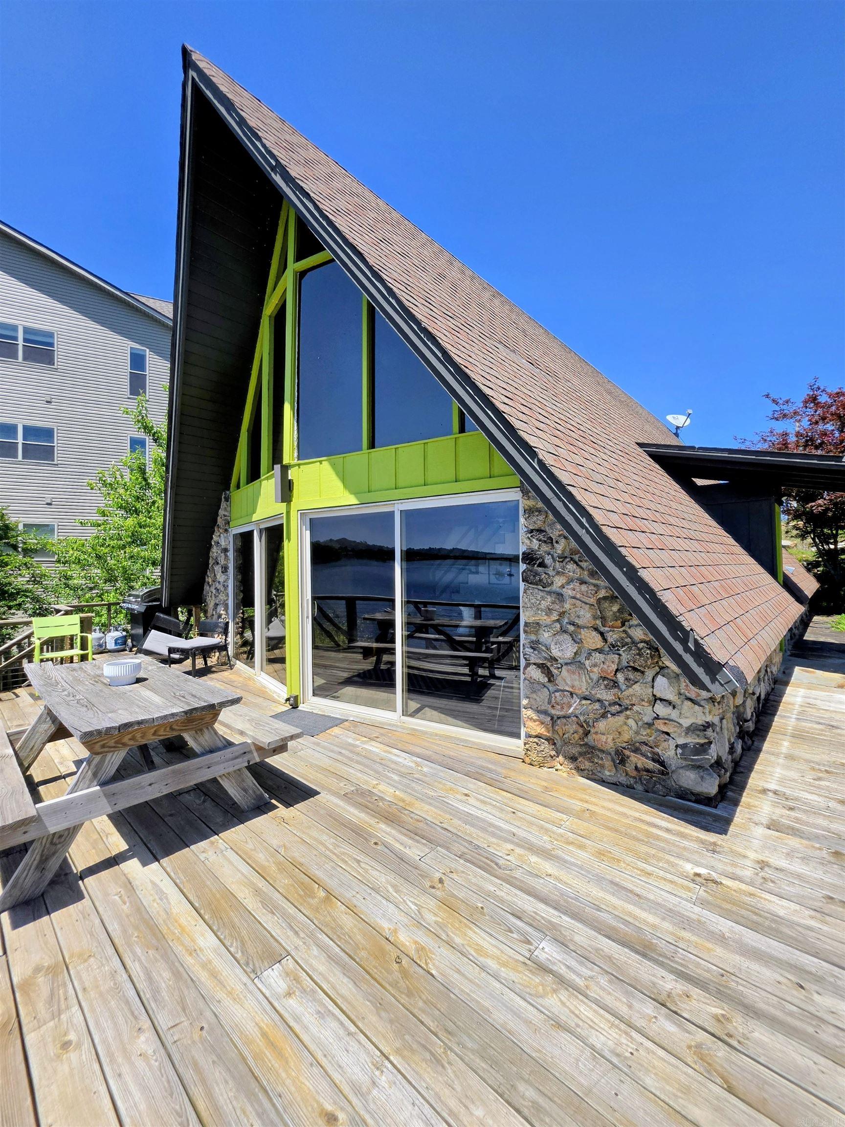 136 Catalina Circle Property Photo 12