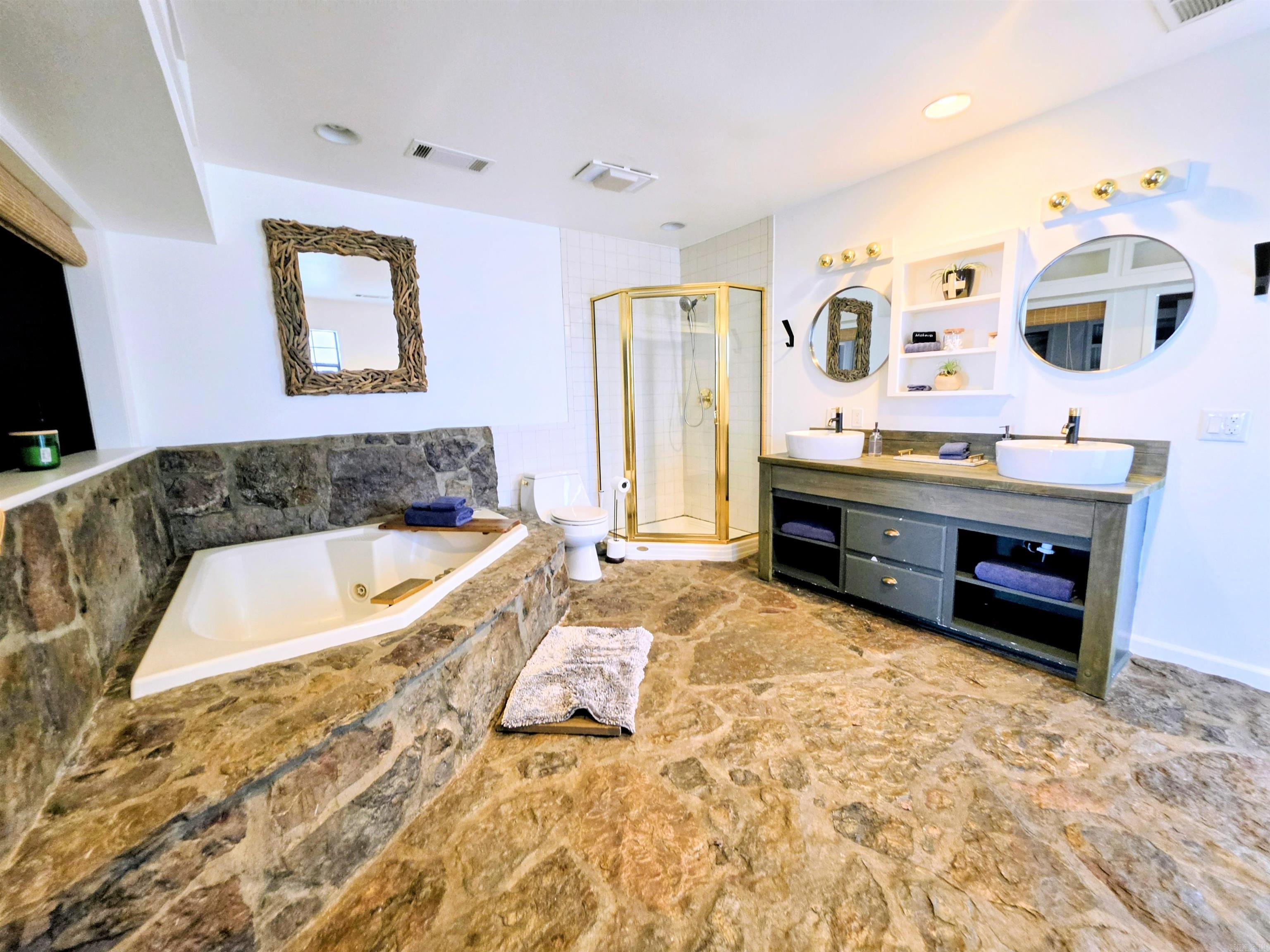 136 Catalina Circle Property Photo 28