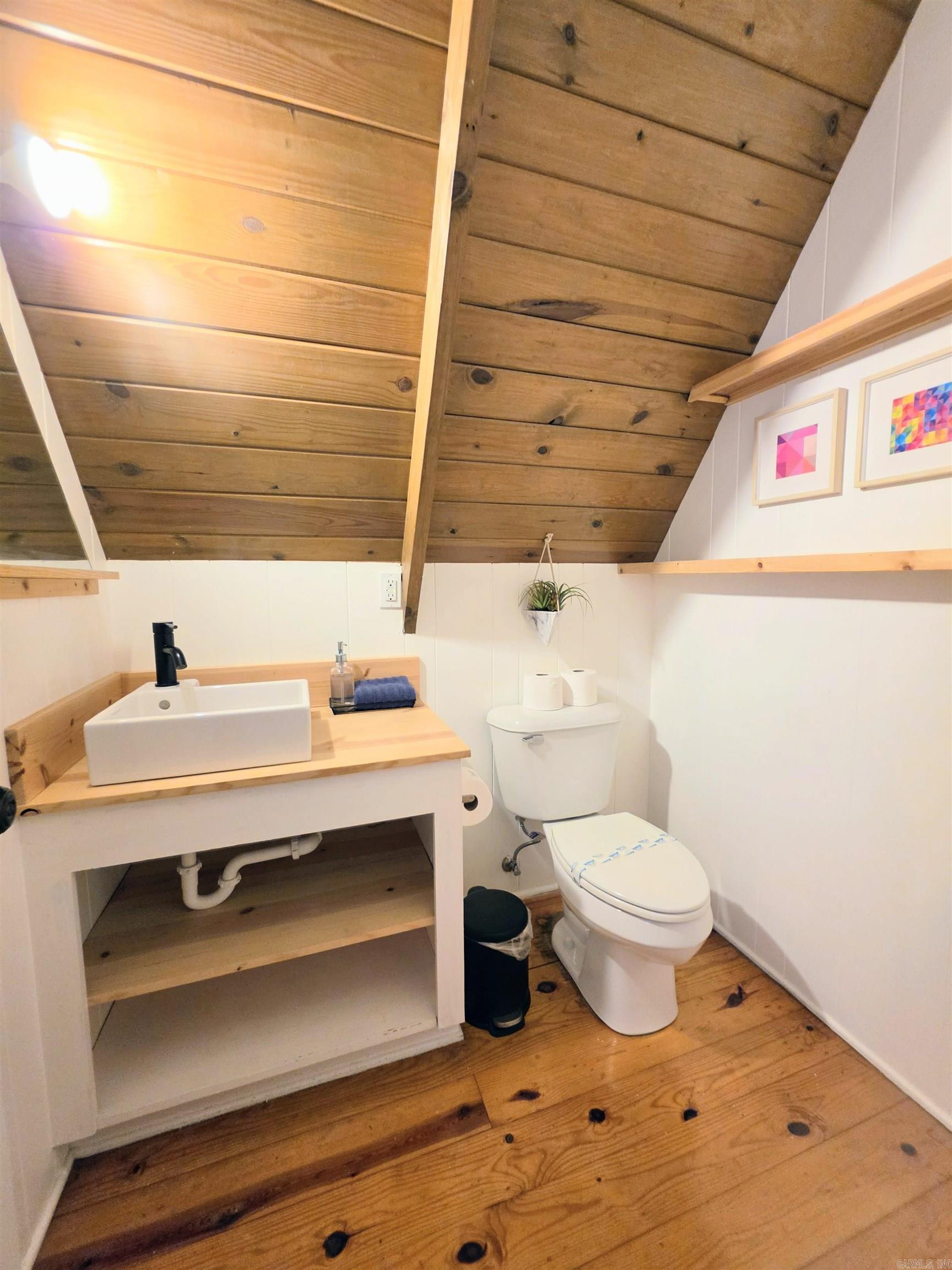 136 Catalina Circle Property Photo 31