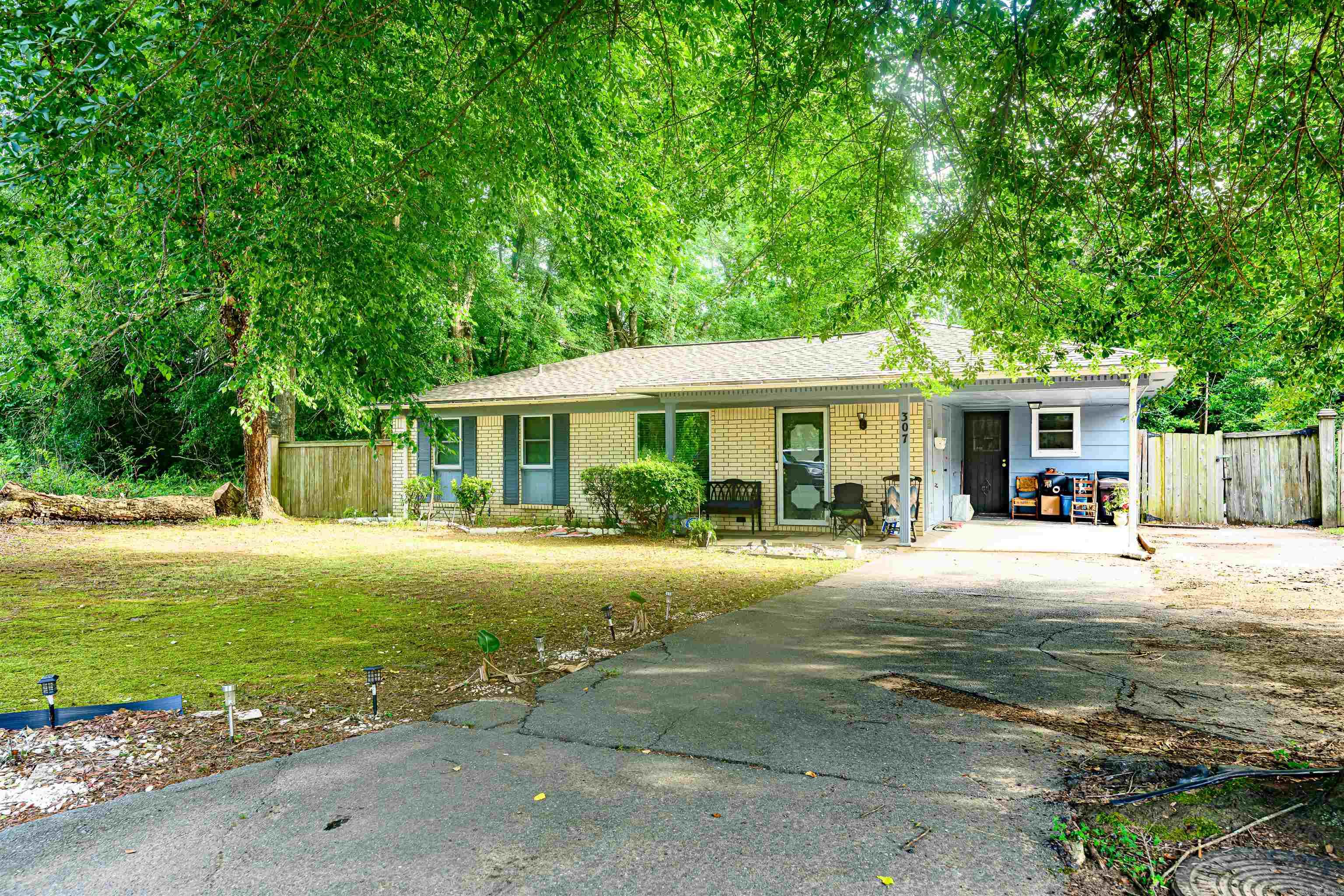 307 Aspen Ct Property Photo 11