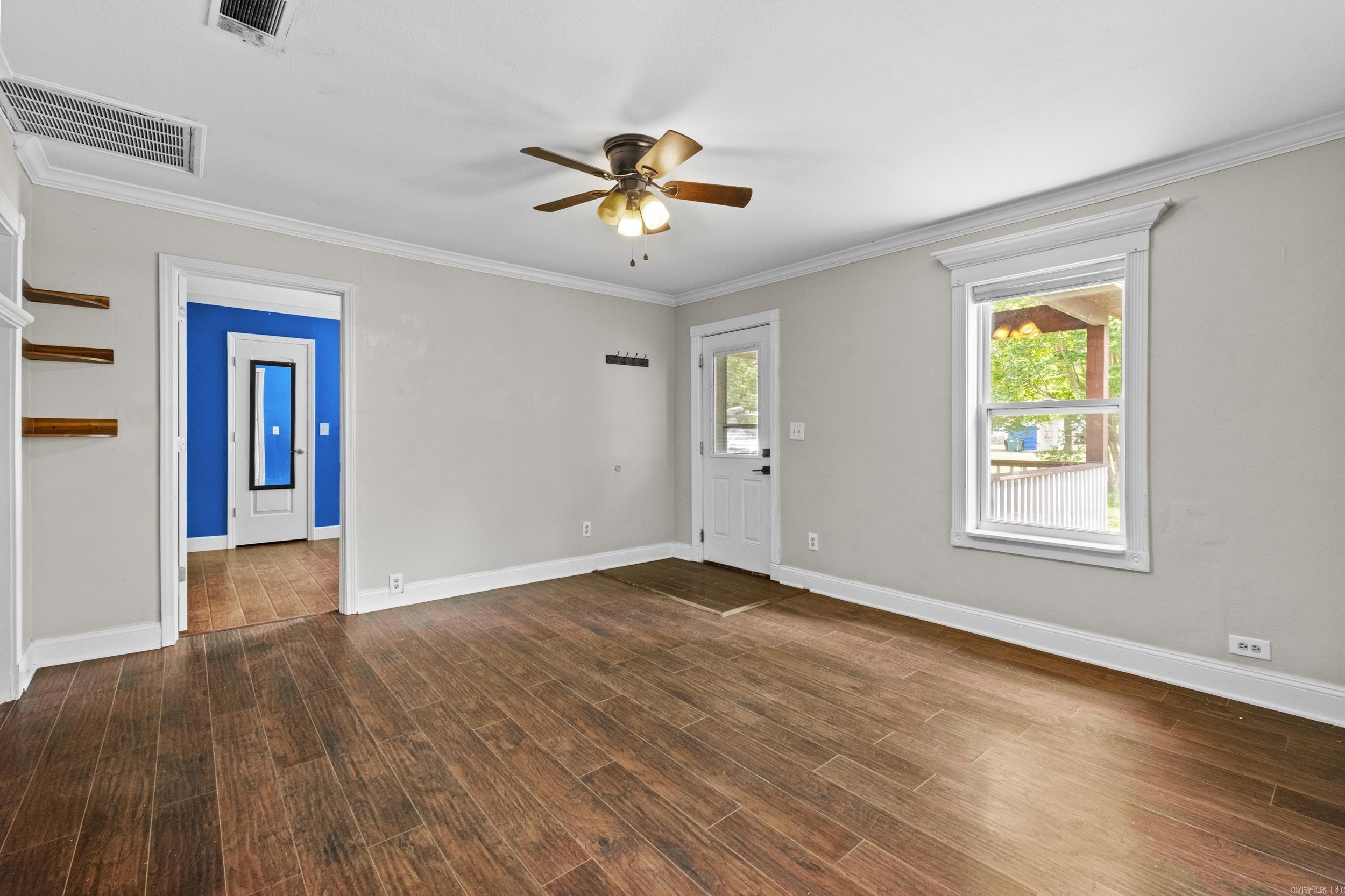 106 Short Street Property Photo 7