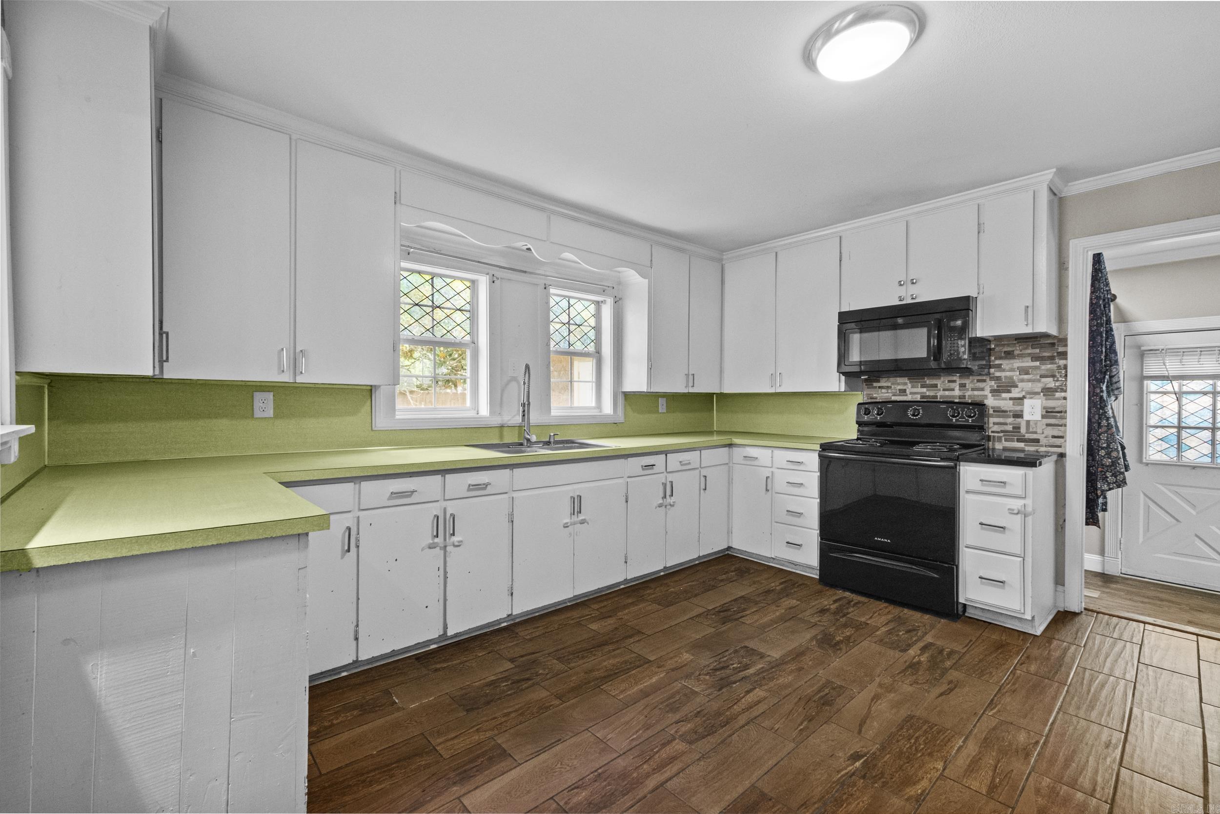 106 Short Street Property Photo 11