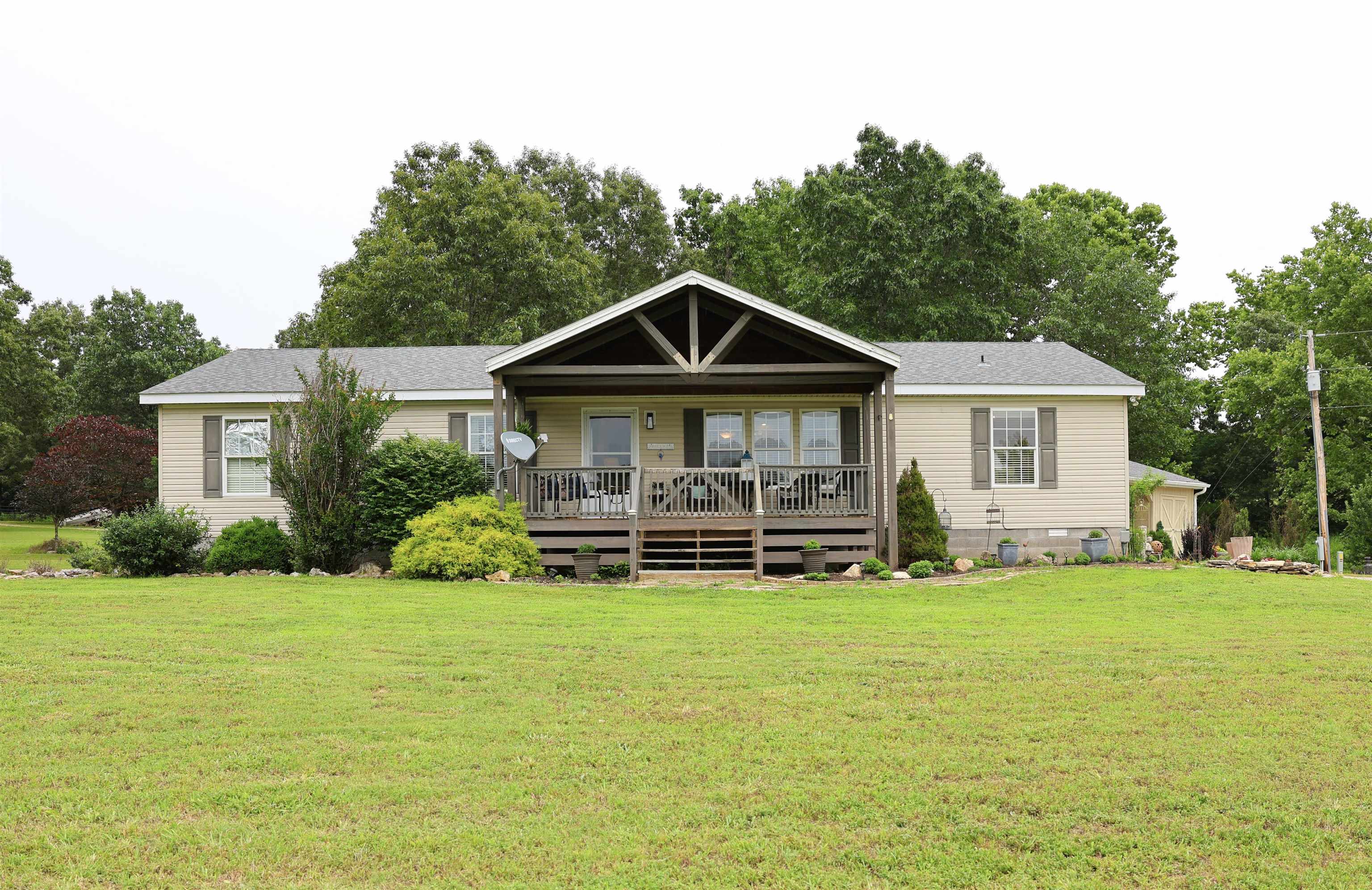 126 Mustang Trail Property Photo 1