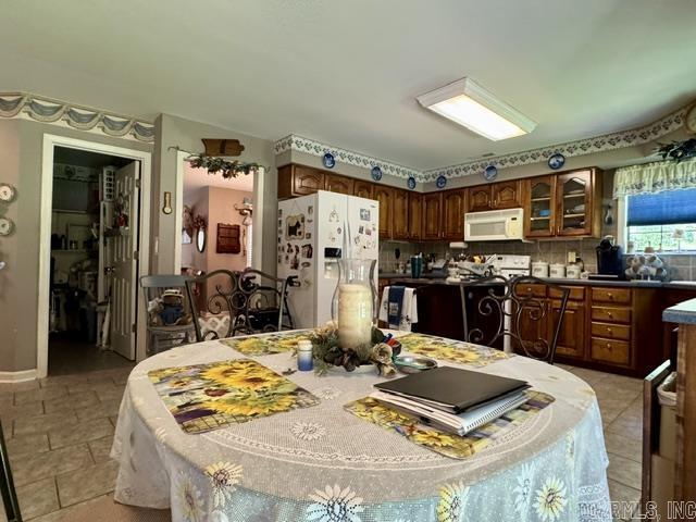 1410 Spinnenwebber Circle Property Photo 12