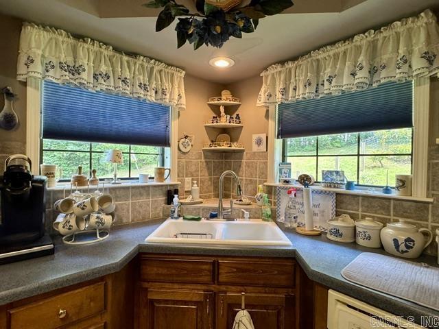 1410 Spinnenwebber Circle Property Photo 15