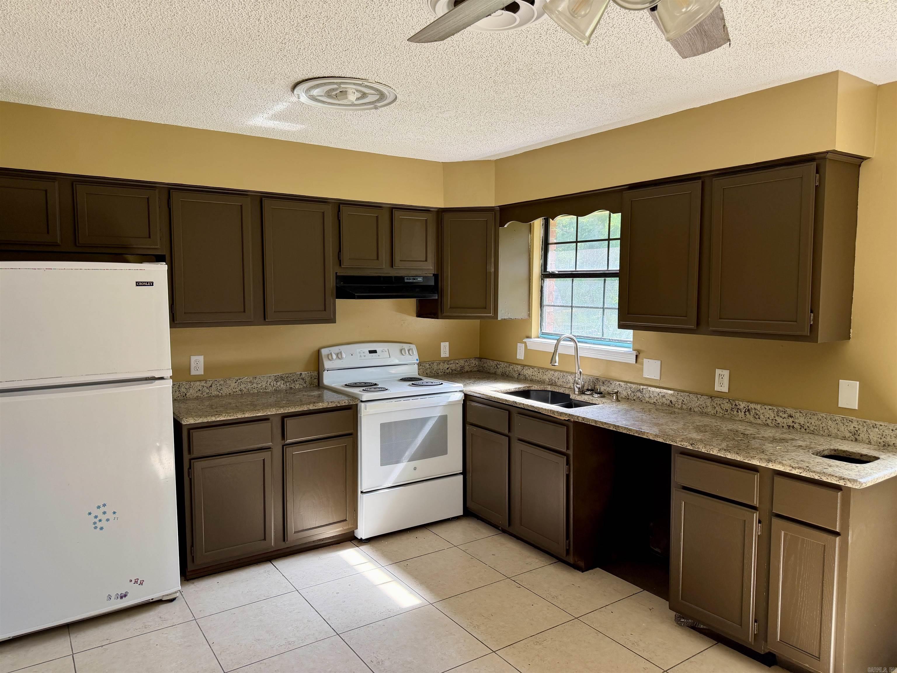 6 Wagner Property Photo 3