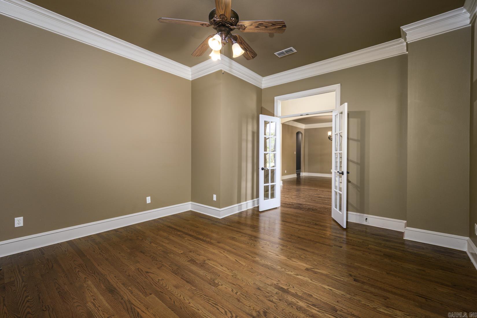 139 Courts Lane Property Photo 18