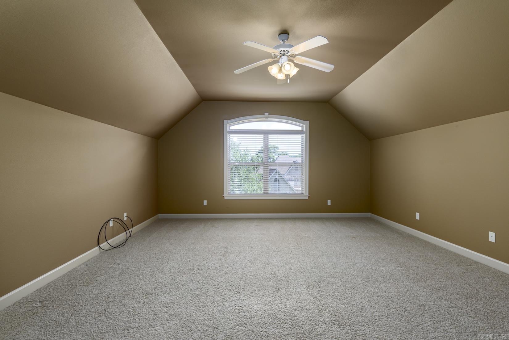 139 Courts Lane Property Photo 31
