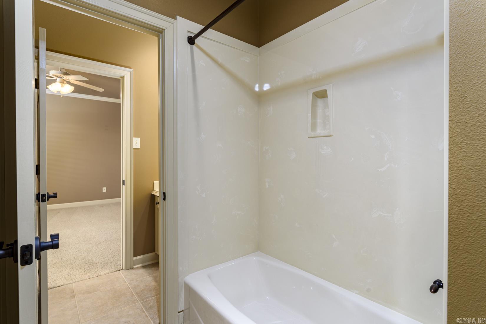 139 Courts Lane Property Photo 34