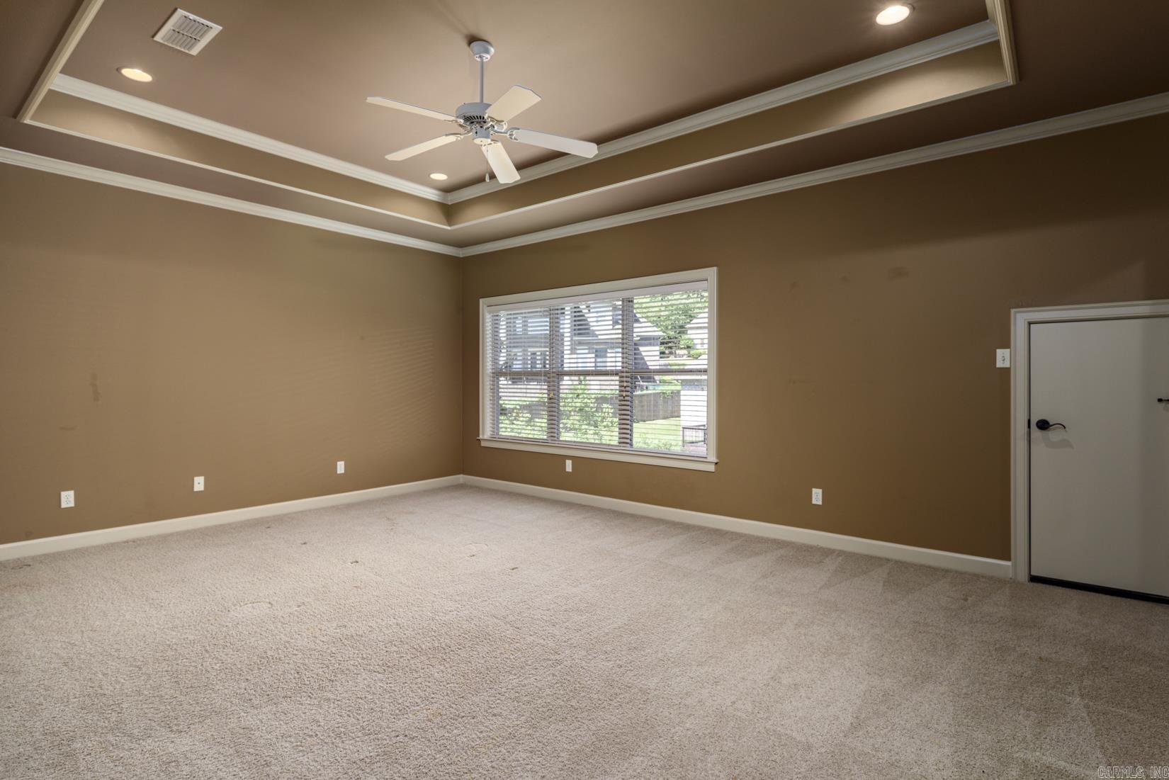 139 Courts Lane Property Photo 35