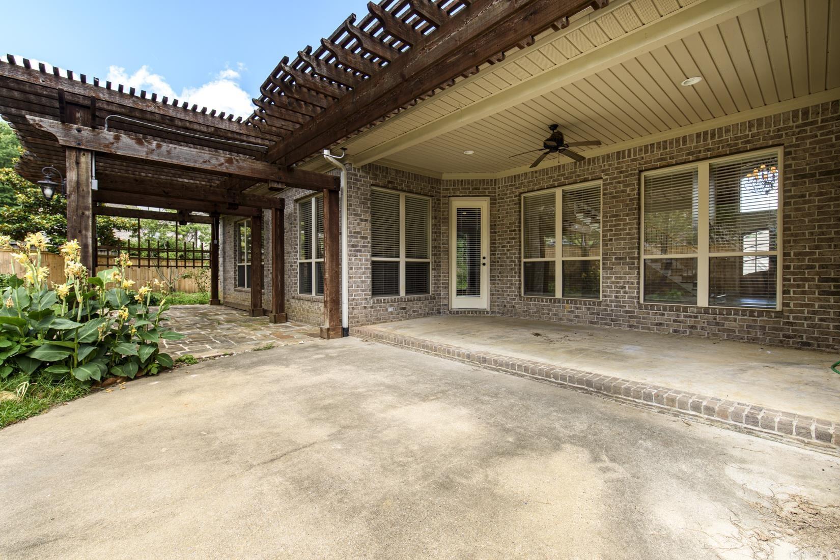 139 Courts Lane Property Photo 41