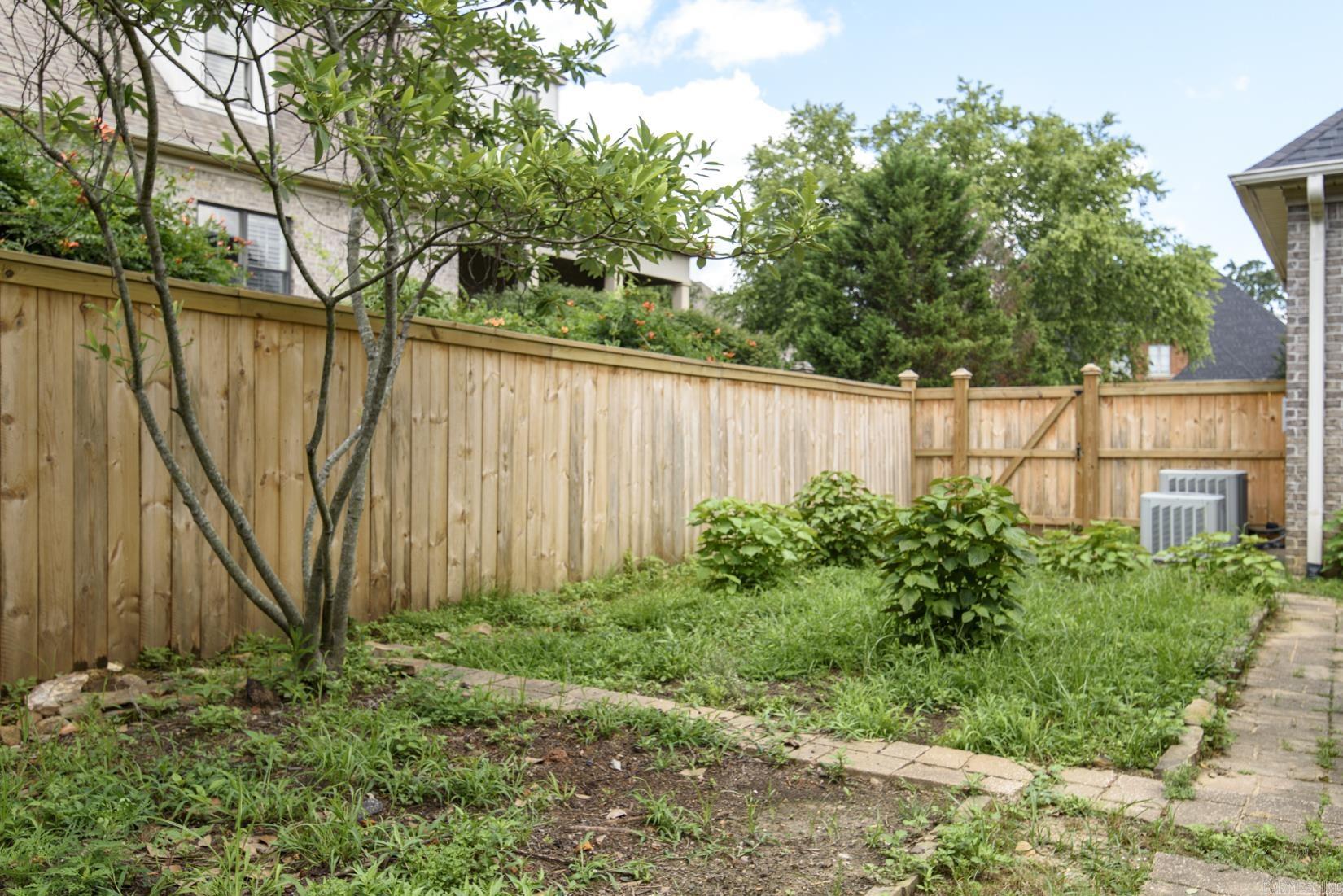 139 Courts Lane Property Photo 43