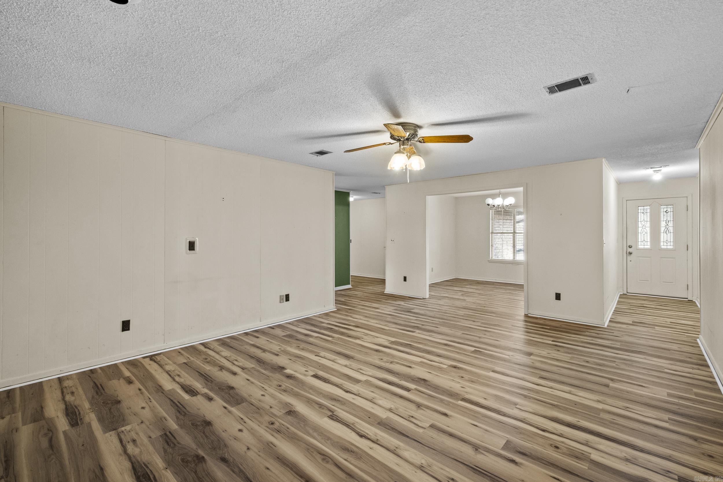 15 Rosewood Circle Property Photo 8