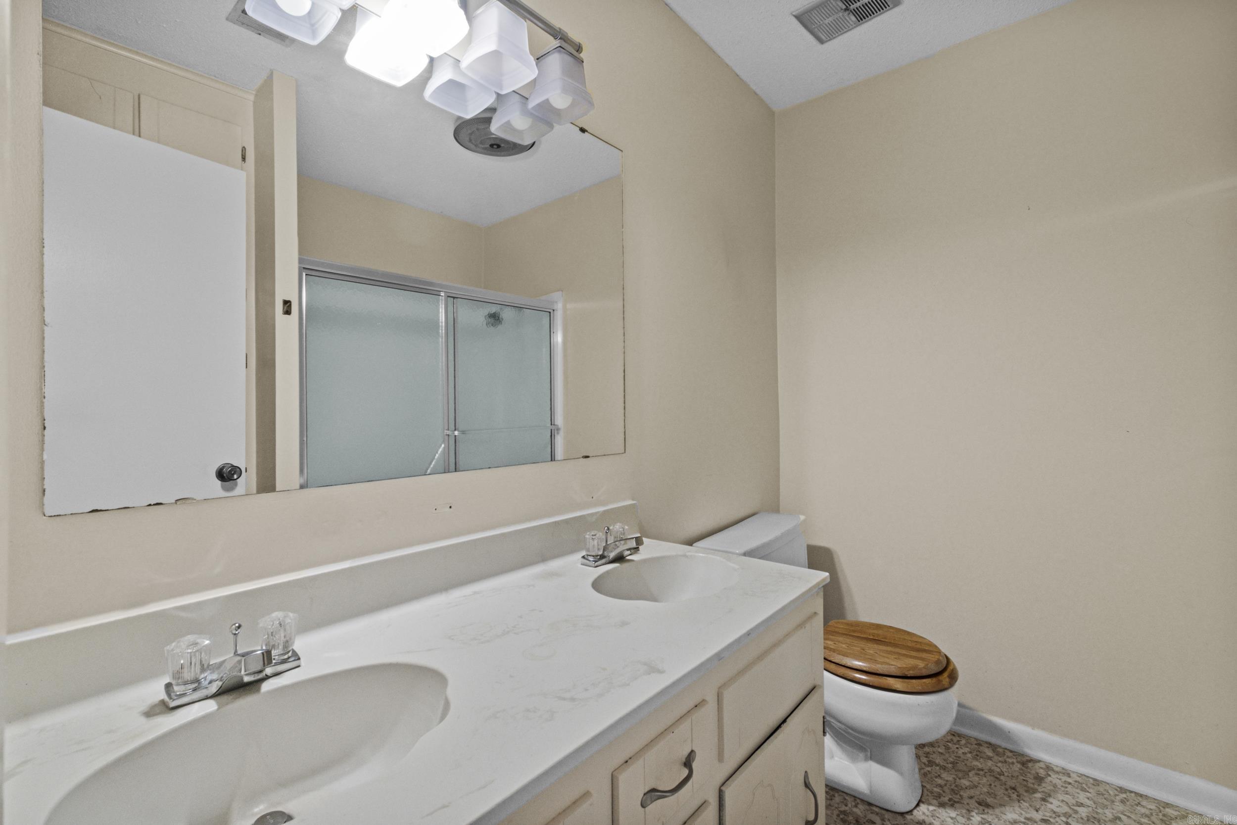 15 Rosewood Circle Property Photo 21