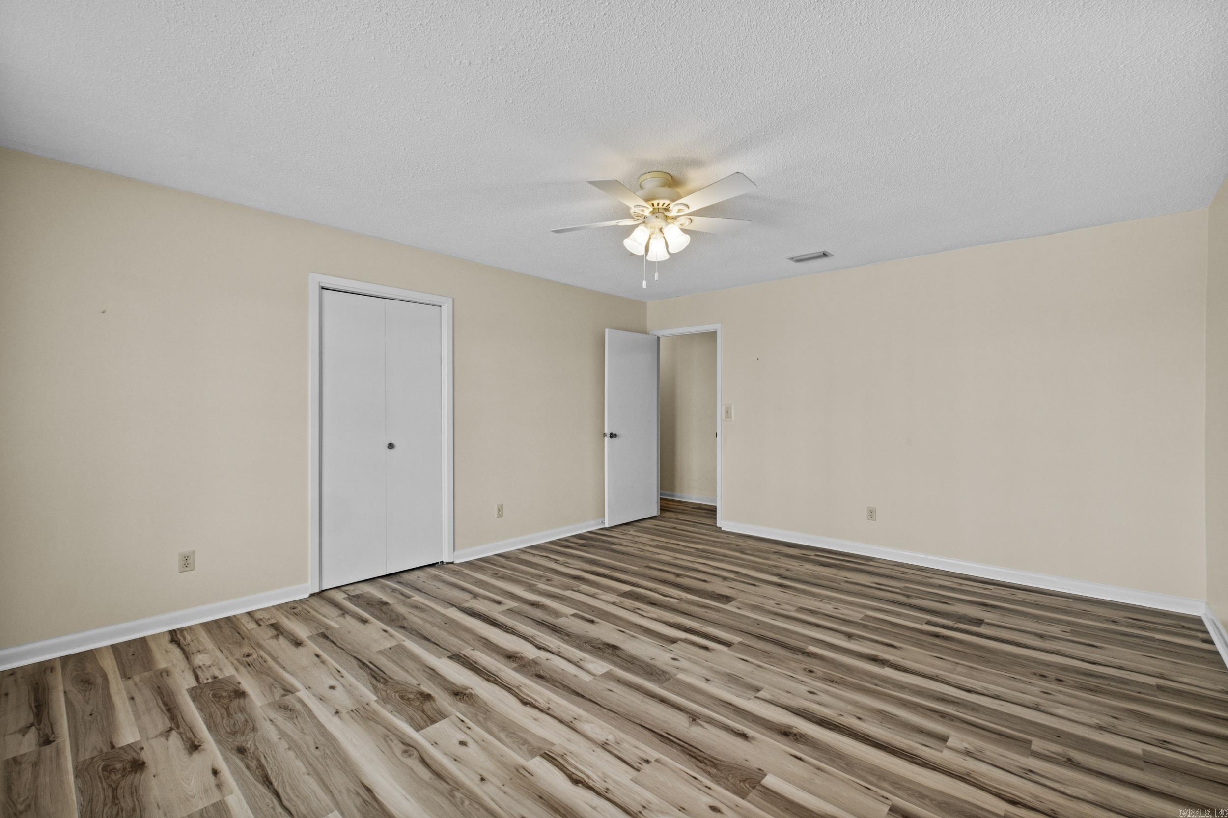 15 Rosewood Circle Property Photo 28