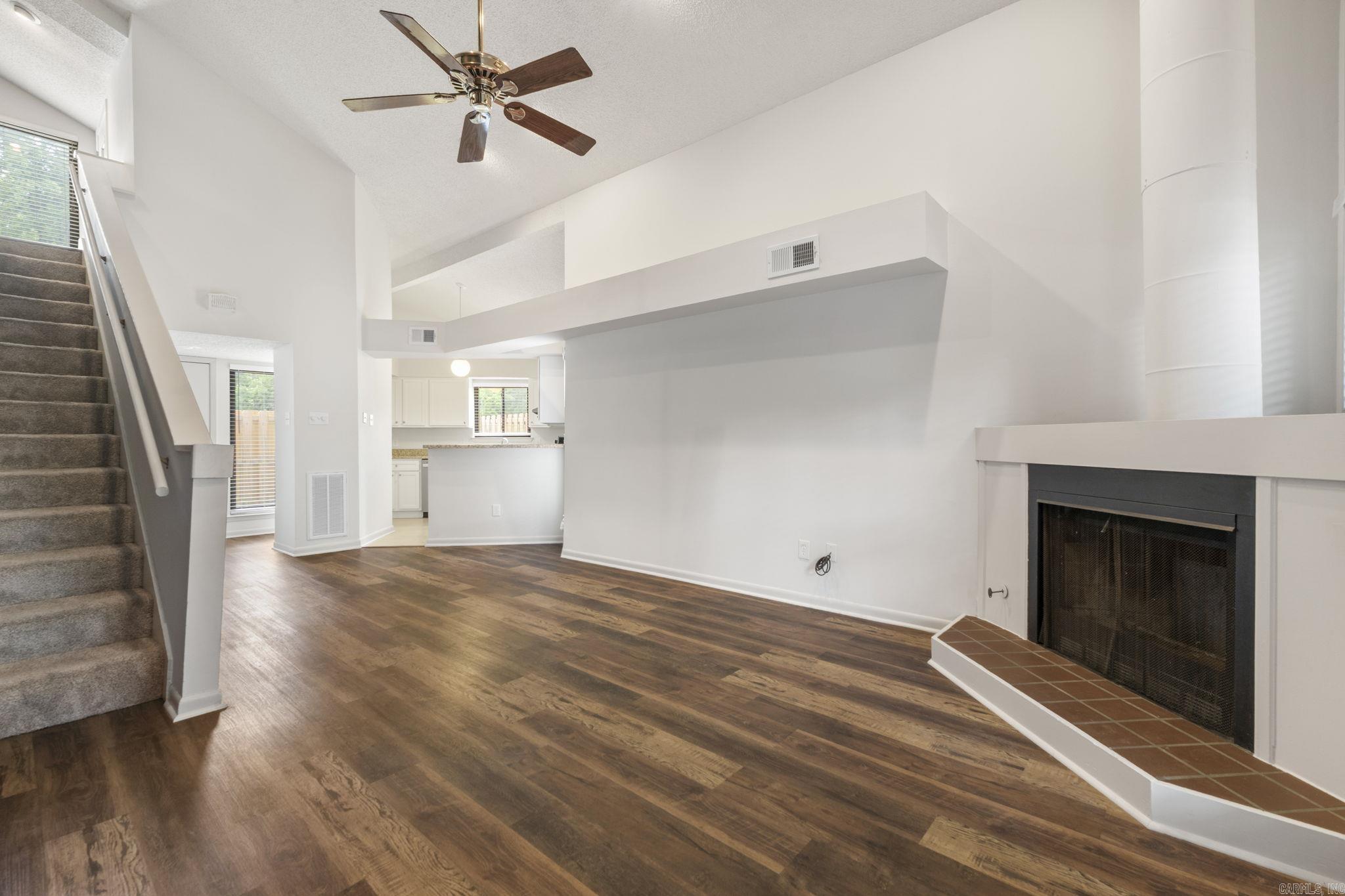 2506 Riverfront Drive Property Photo 10
