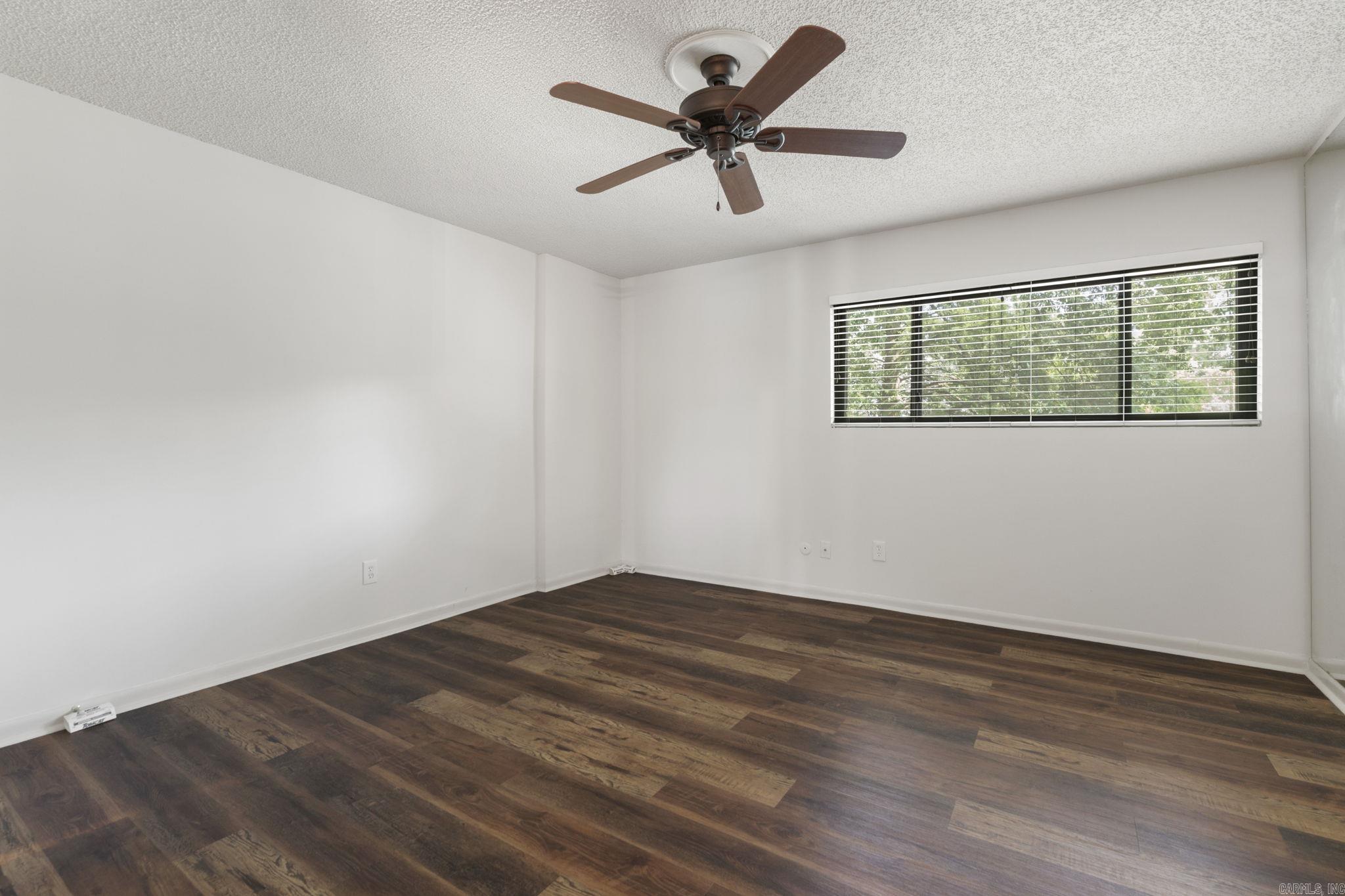 2506 Riverfront Drive Property Photo 24
