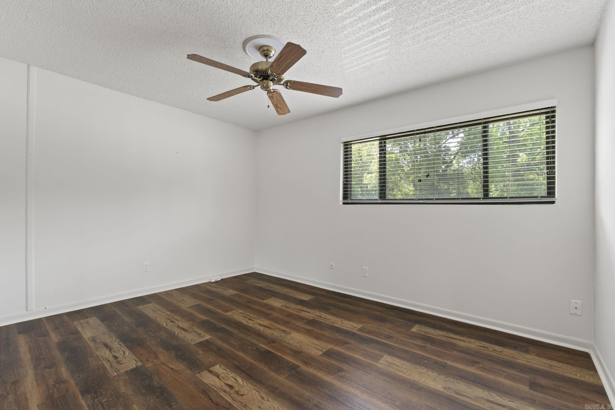 2506 Riverfront Drive Property Photo 29