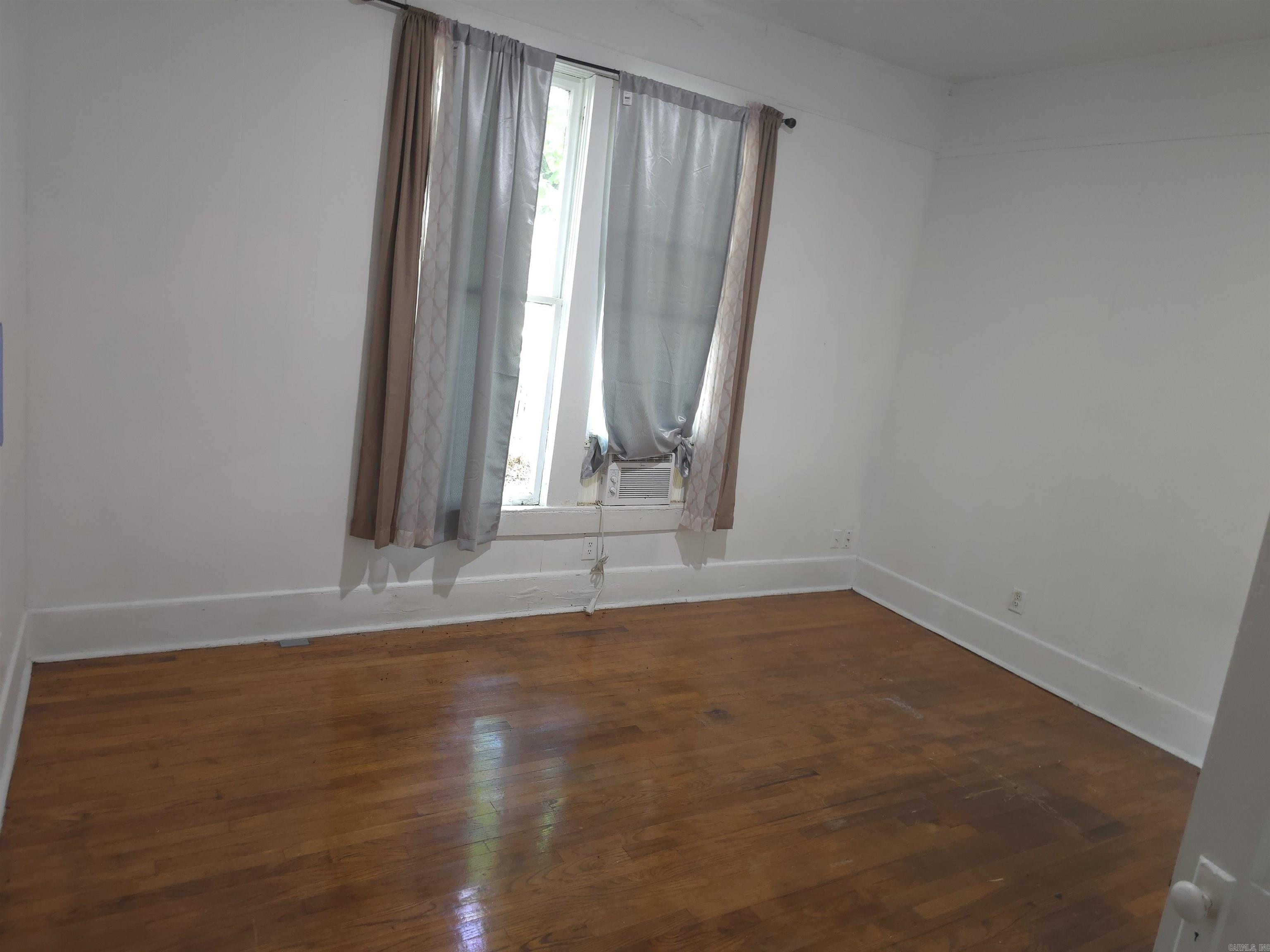 216 Elizabeth Terrace Property Photo 11