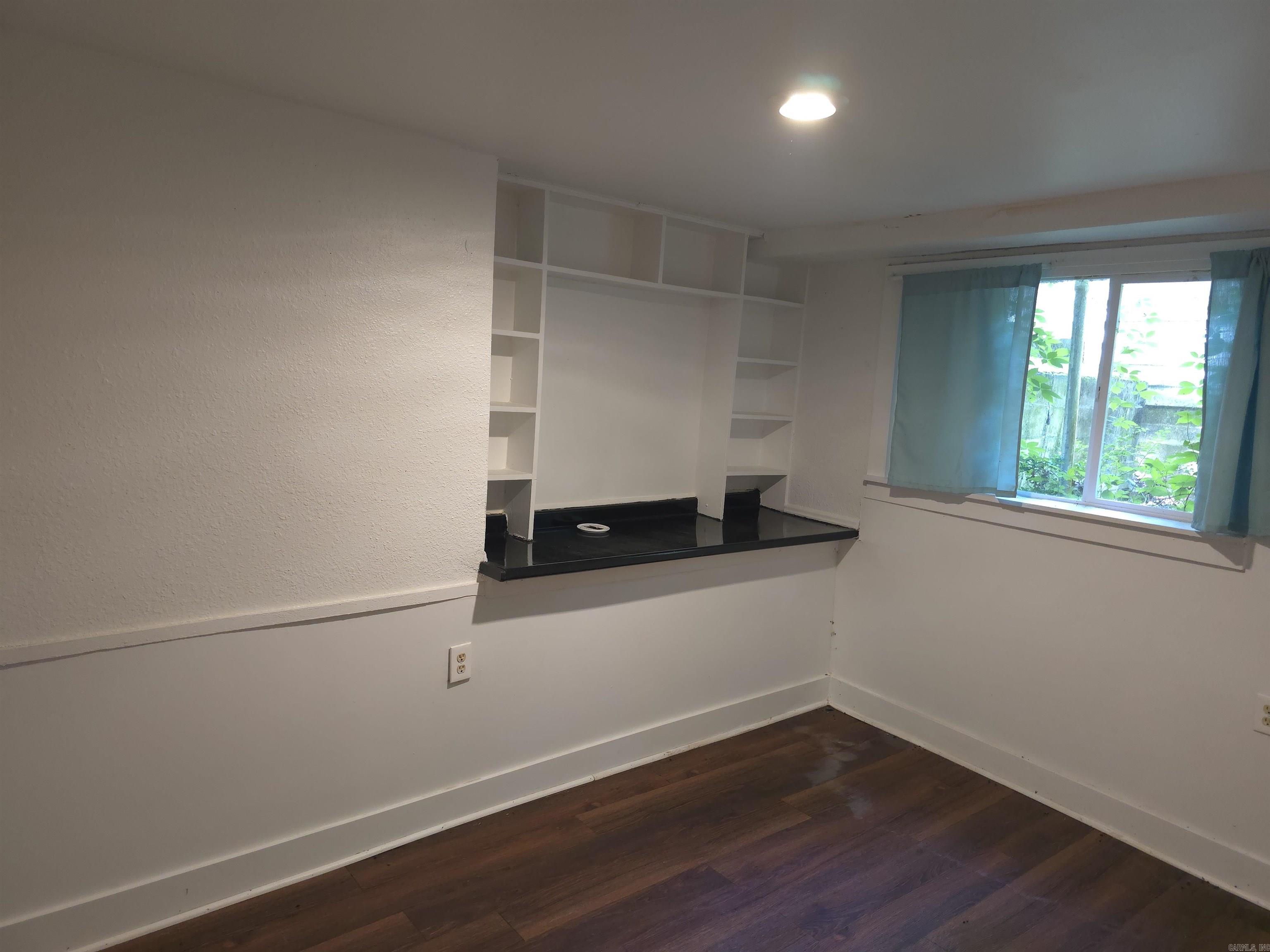 216 Elizabeth Terrace Property Photo 16
