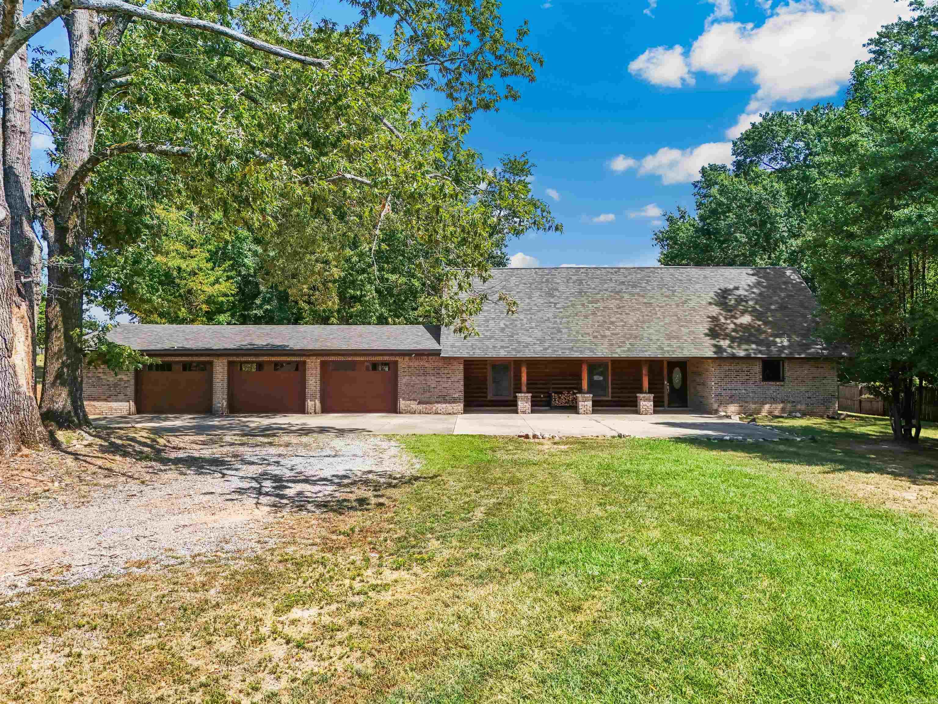 1028 Woody Property Photo 2
