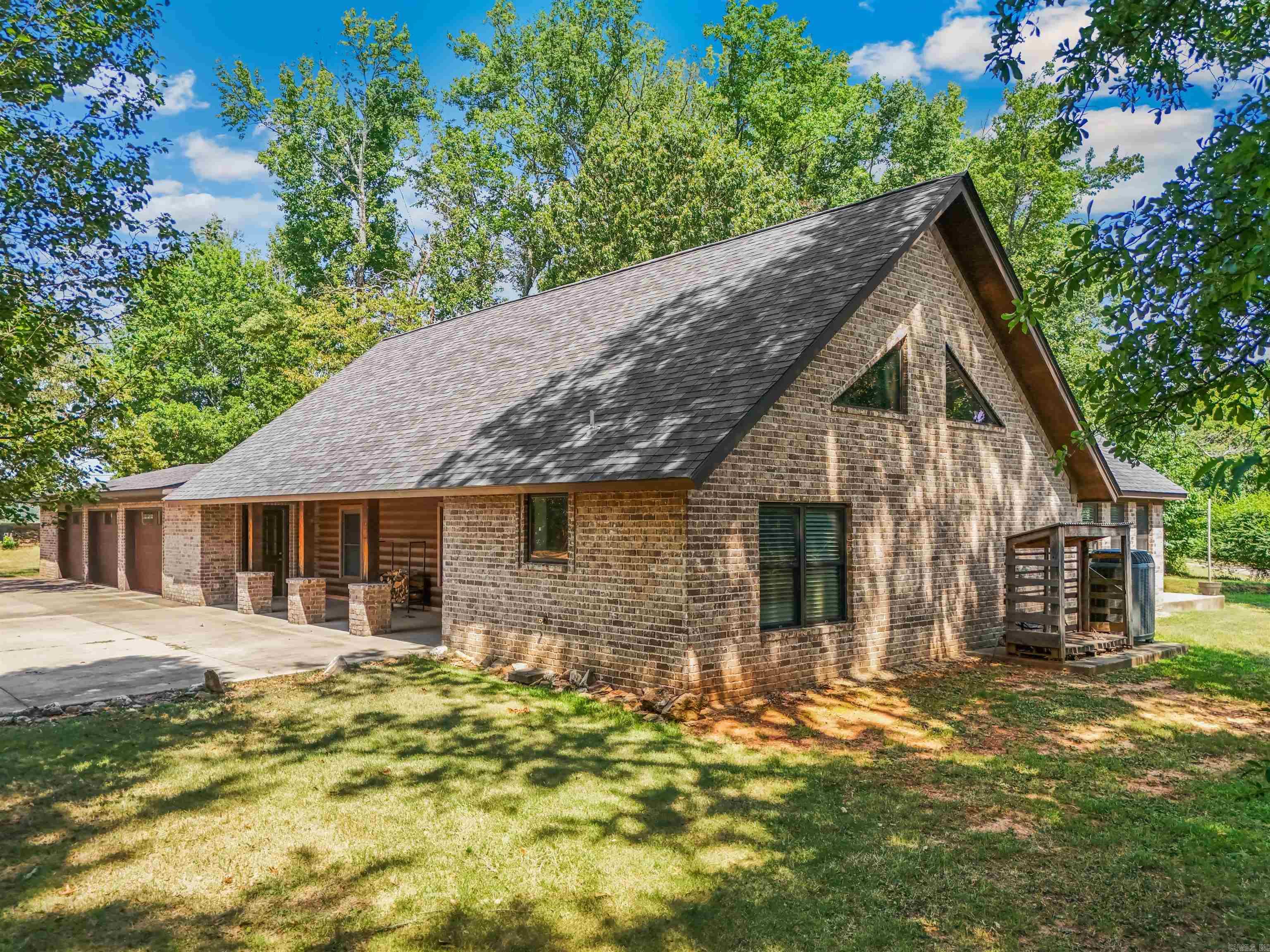1028 Woody Property Photo 3