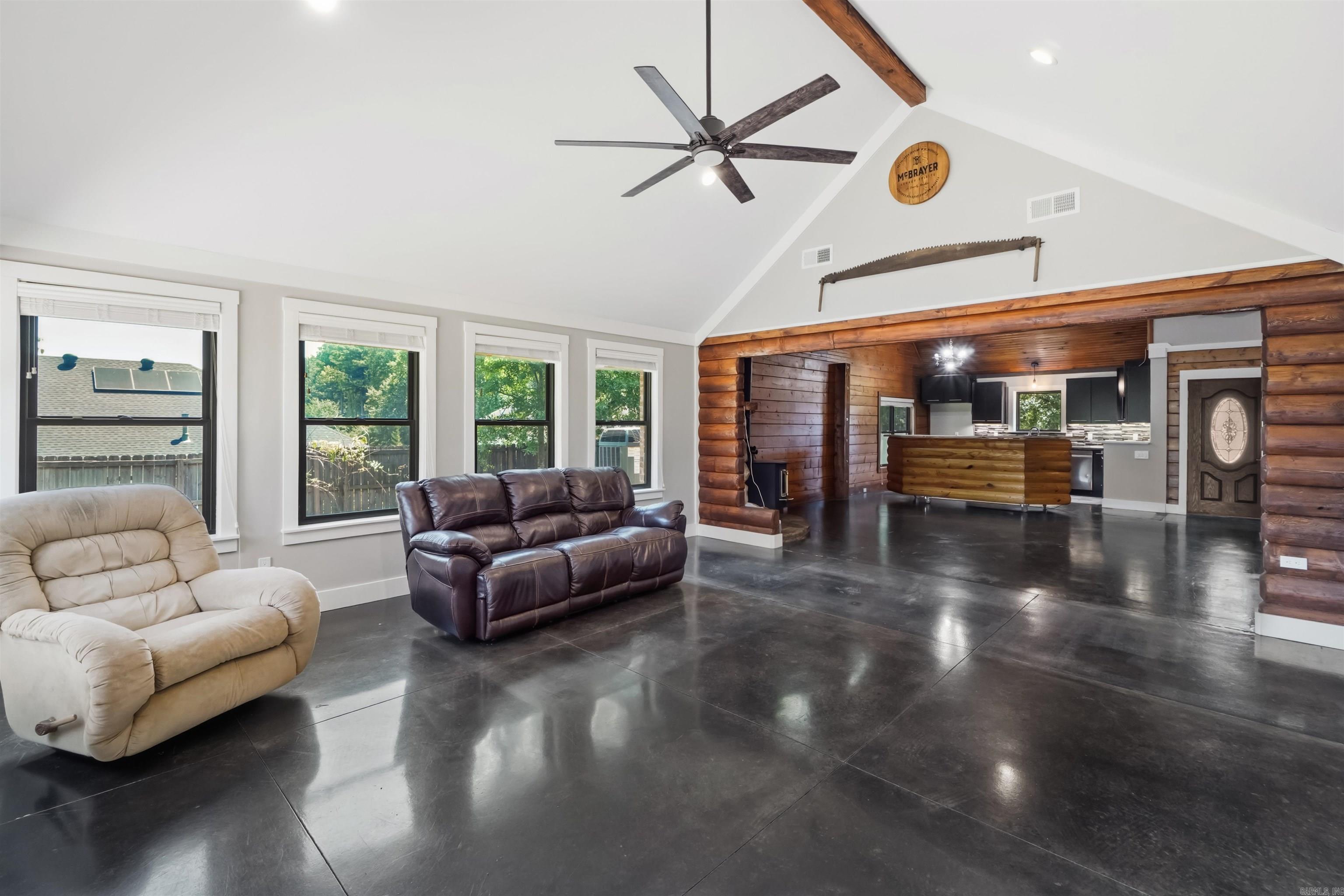 1028 Woody Property Photo 5