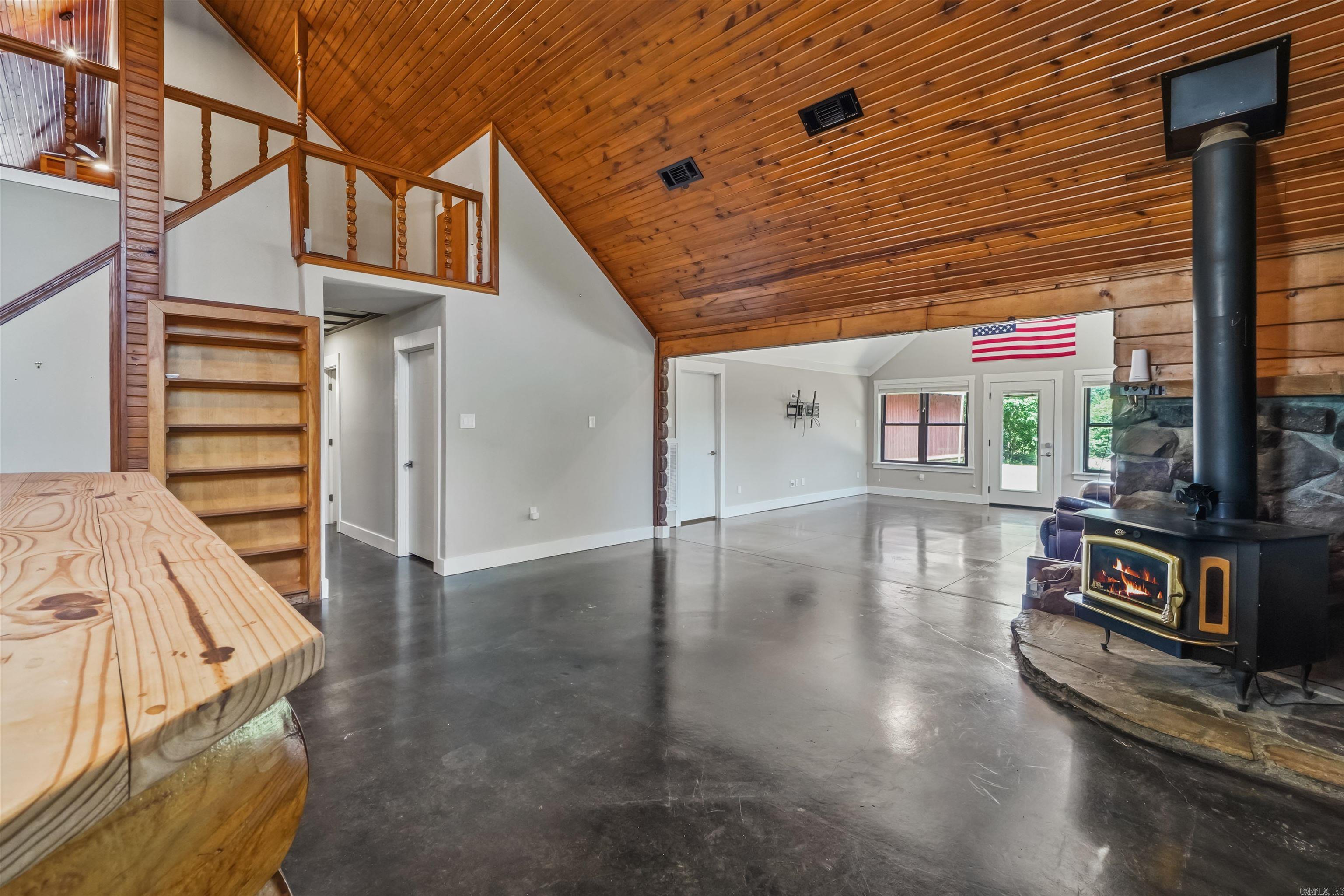 1028 Woody Property Photo 7