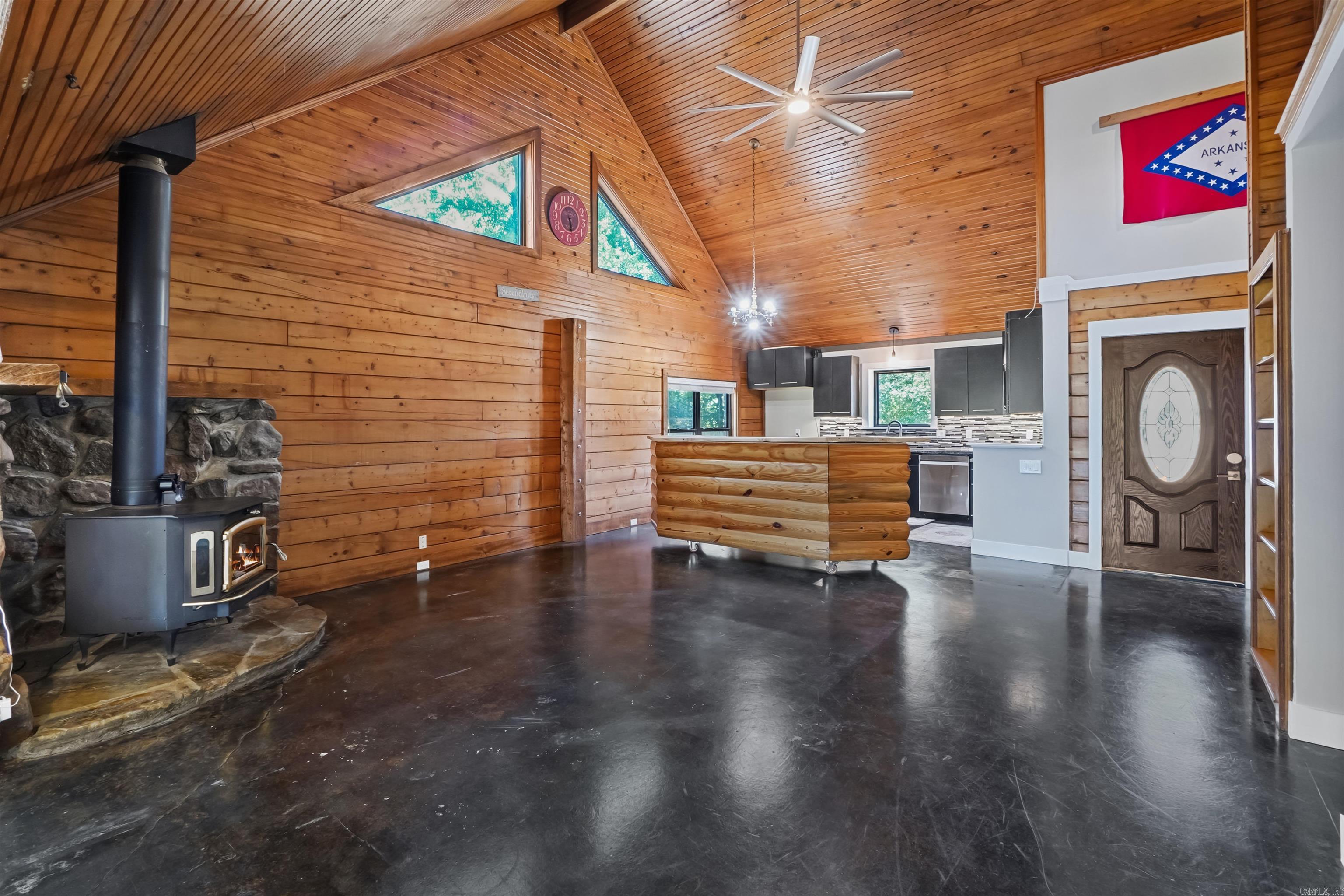1028 Woody Property Photo 8
