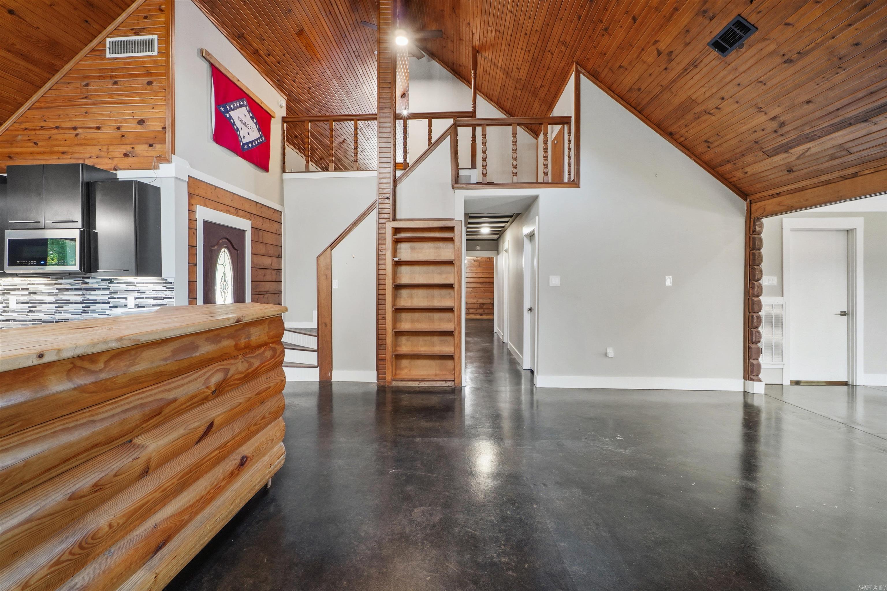 1028 Woody Property Photo 9