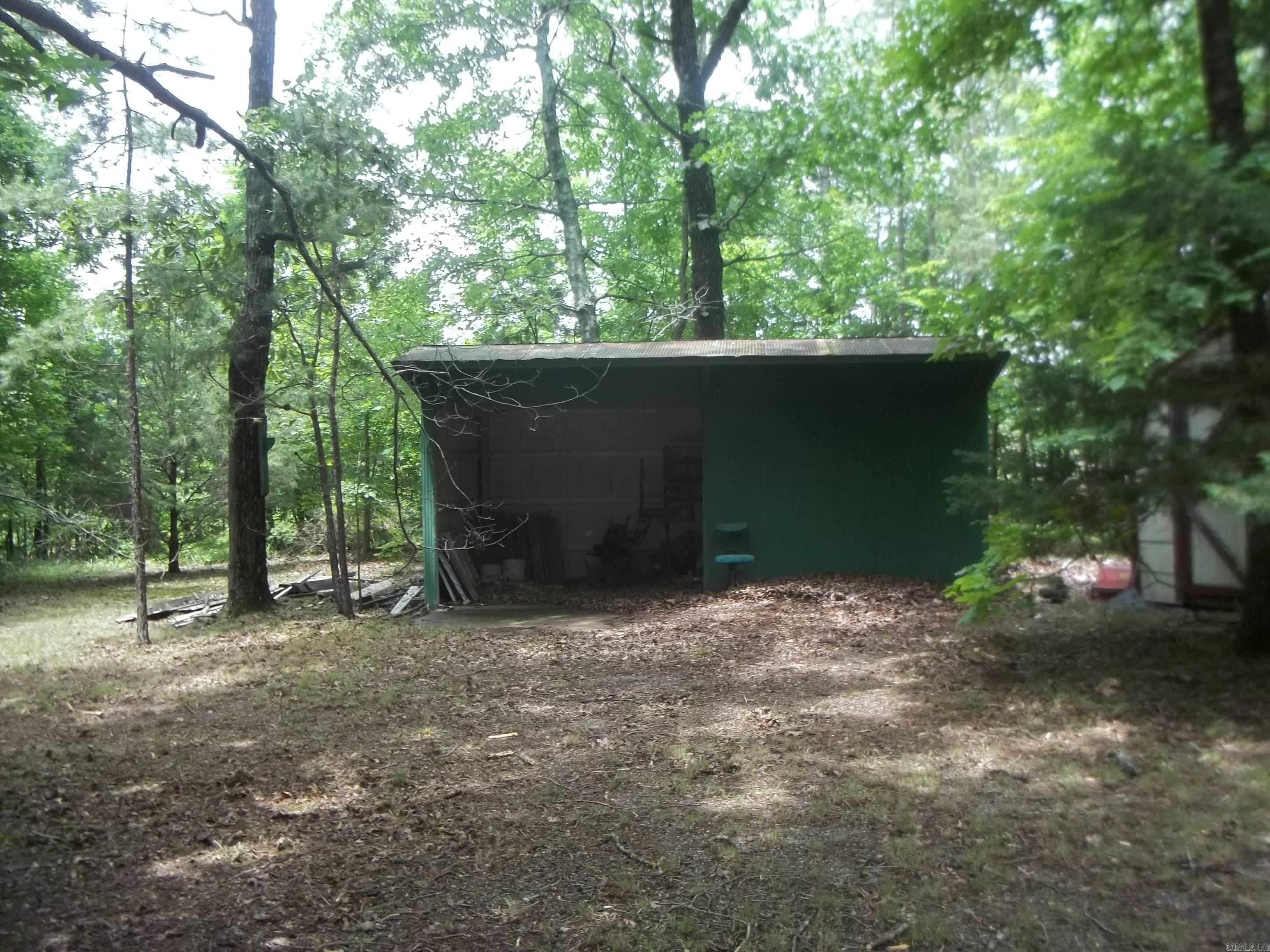 137 Shady Oaks Lane Property Photo 18