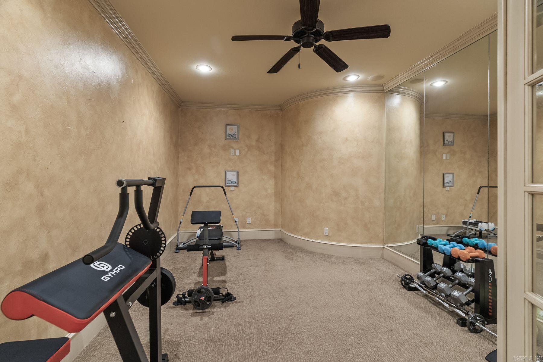 106 Orle Dr Property Photo 37