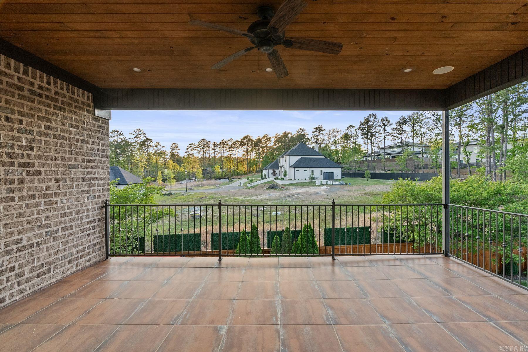 106 Orle Dr Property Photo 46