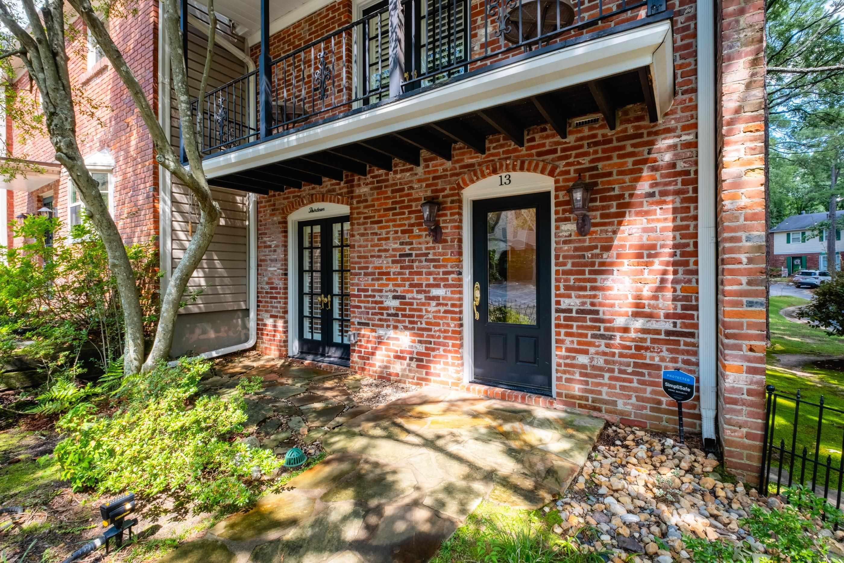 13 Kingsbridge Way Property Photo 6