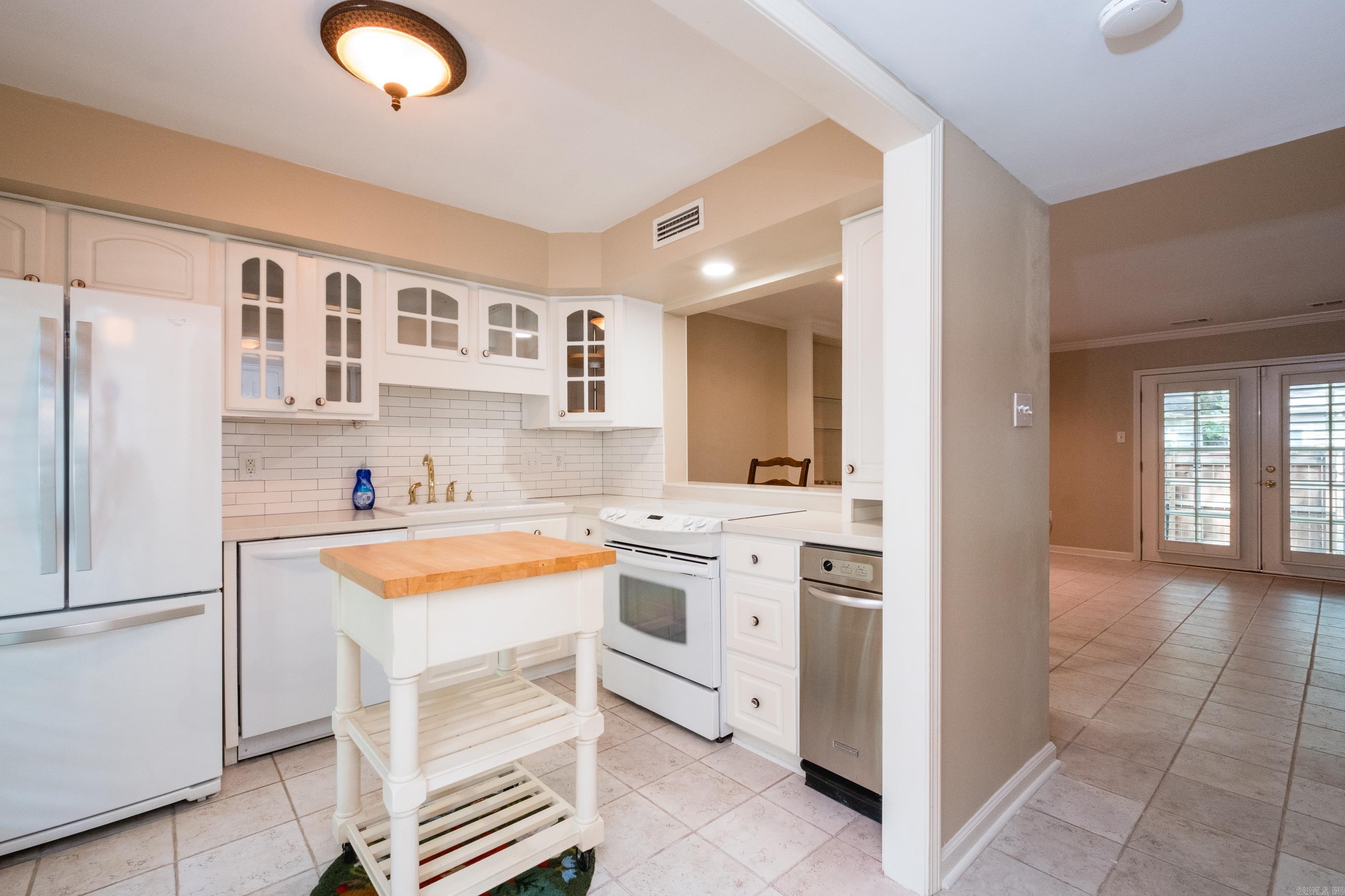 13 Kingsbridge Way Property Photo 10