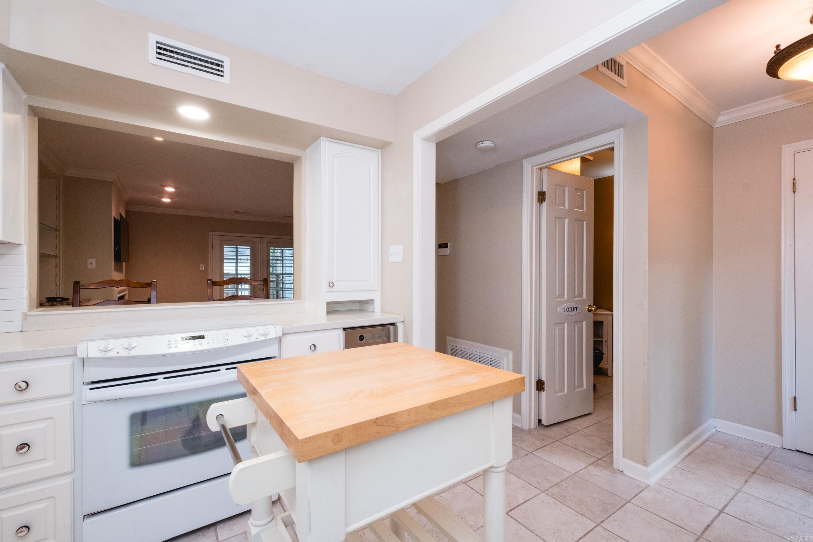 13 Kingsbridge Way Property Photo 15