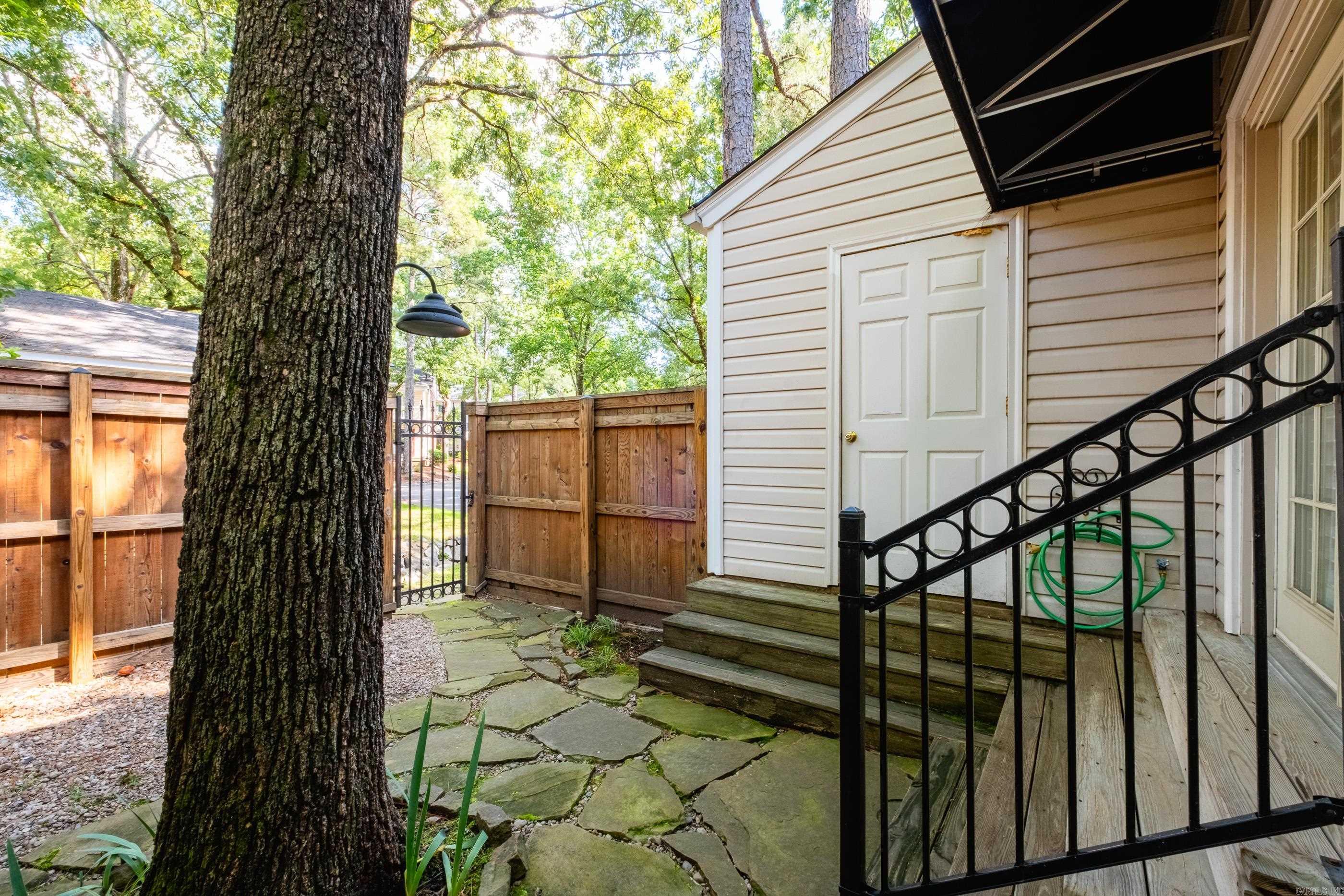 13 Kingsbridge Way Property Photo 32